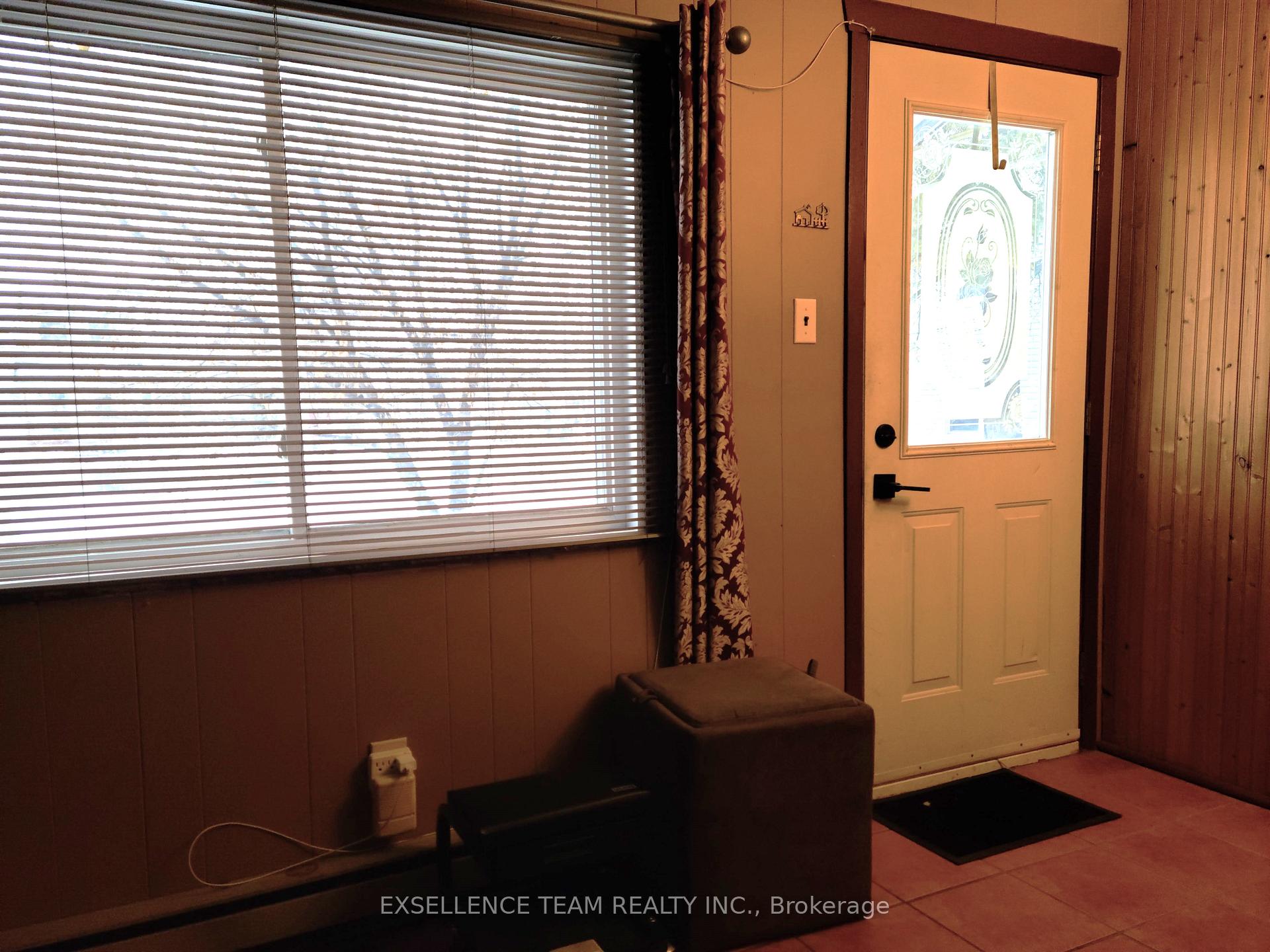 Photo 3 of 104 Lochiel Street E, North Glengarry, Alexandria — HOMEH