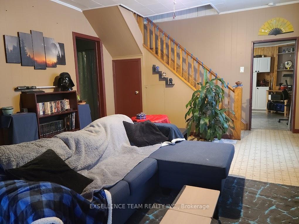 Photo 5 of 104 Lochiel Street E, North Glengarry, Alexandria — HOMEH