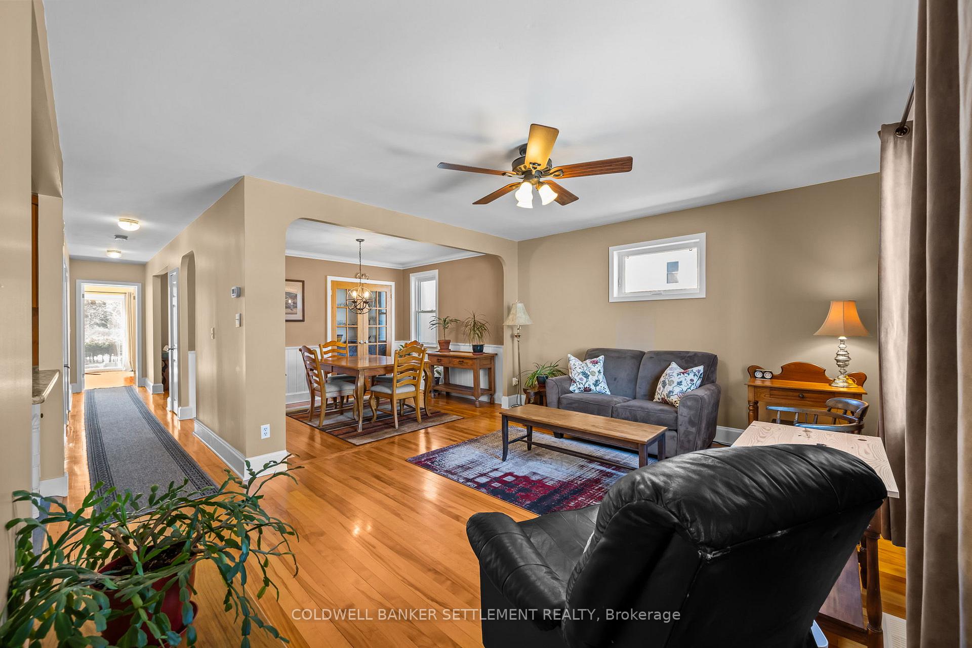 Photo 4 of 86 Drummond Street E, Perth — HOMEH