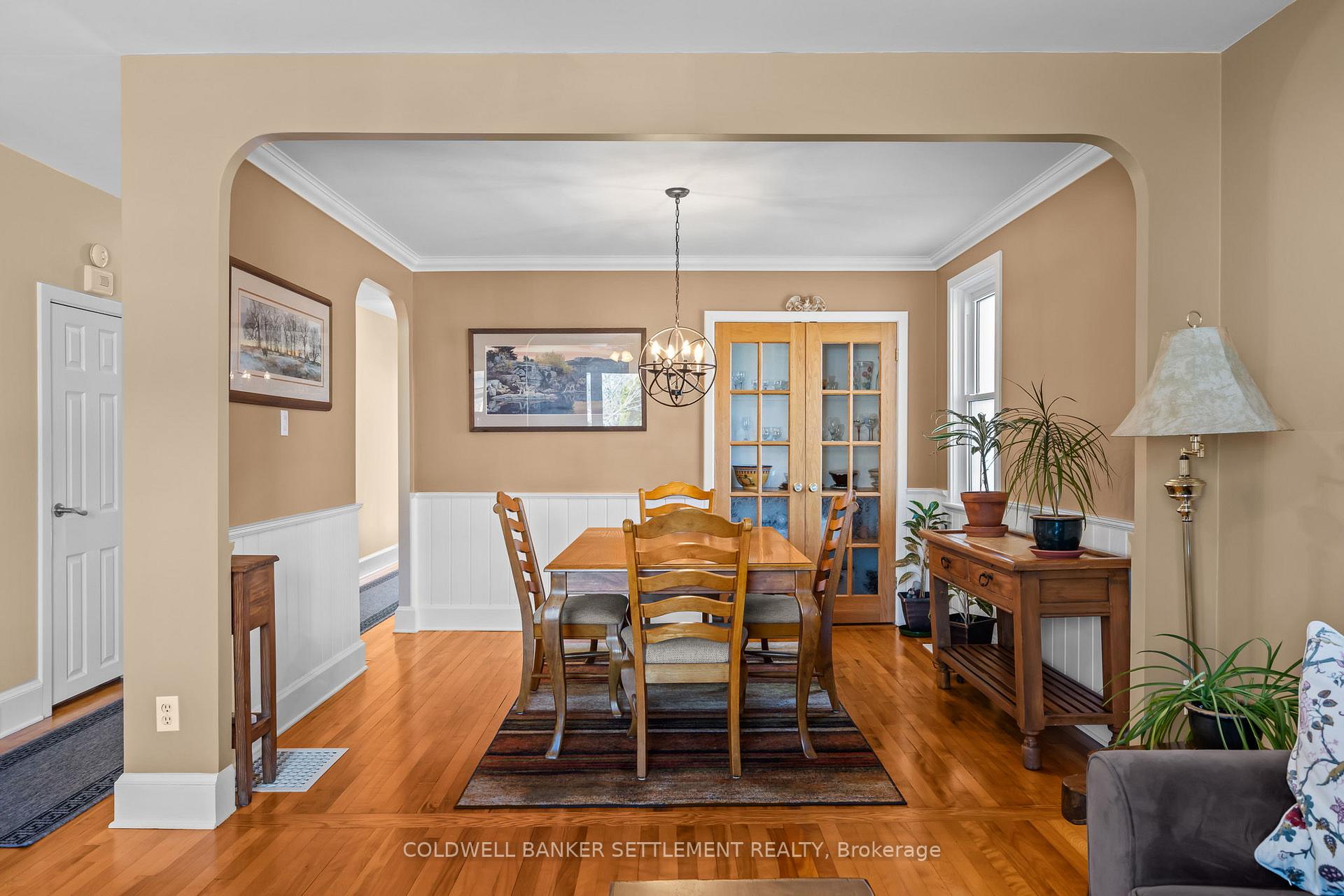 Photo 10 of 86 Drummond Street E, Perth — HOMEH