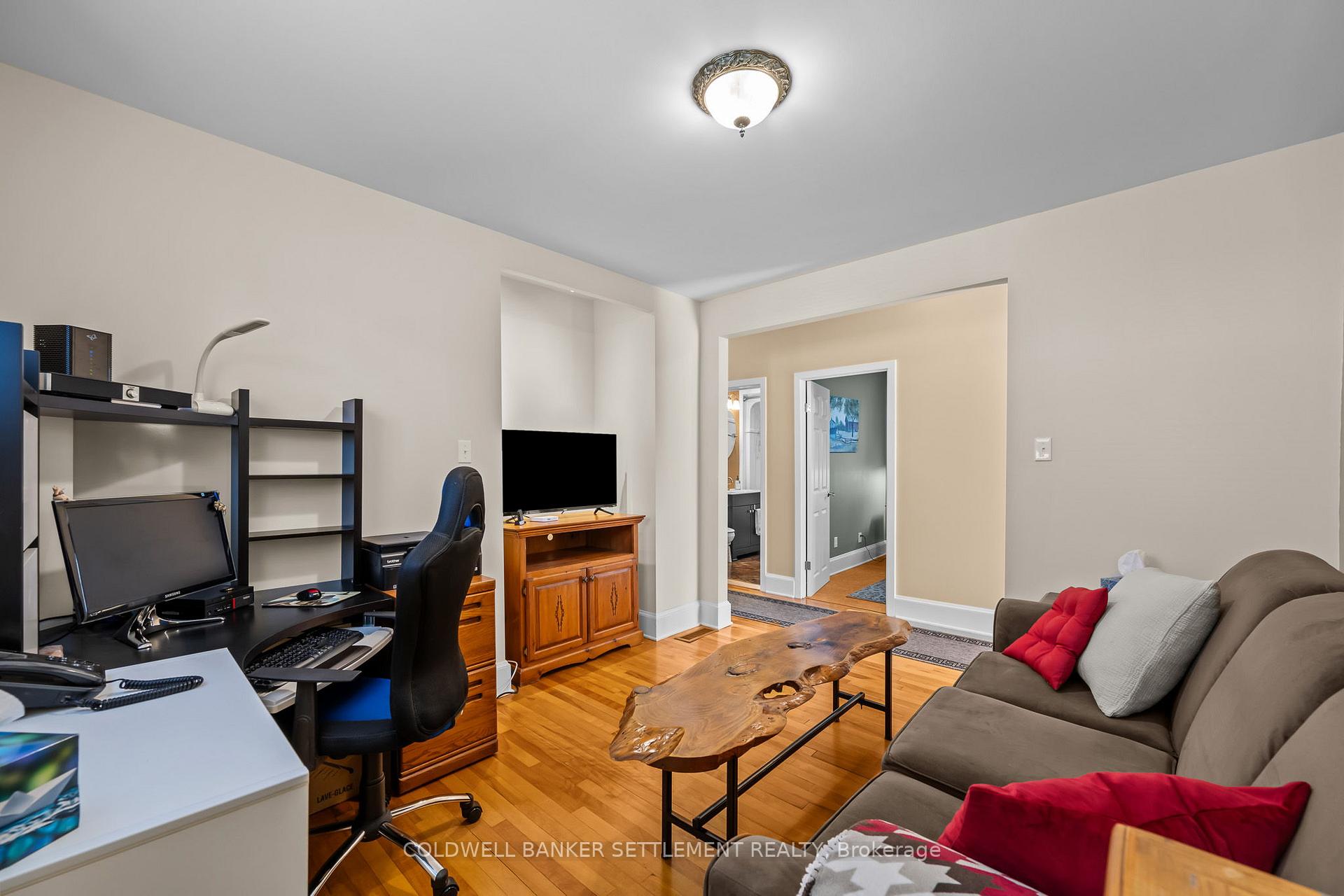 Photo 28 of 86 Drummond Street E, Perth — HOMEH
