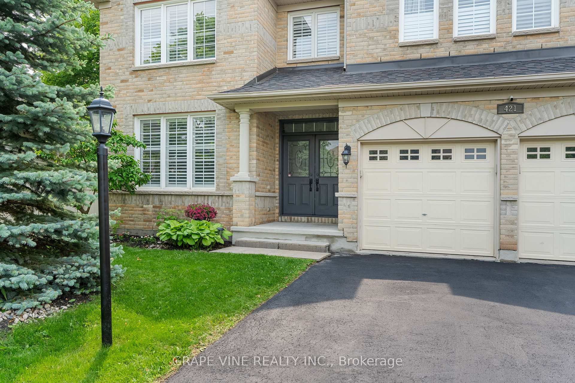 Photo 3 of 421 Keith Crescent, Ottawa, Mer Bleue/Bradley Estates/Anderson Park — HOMEH