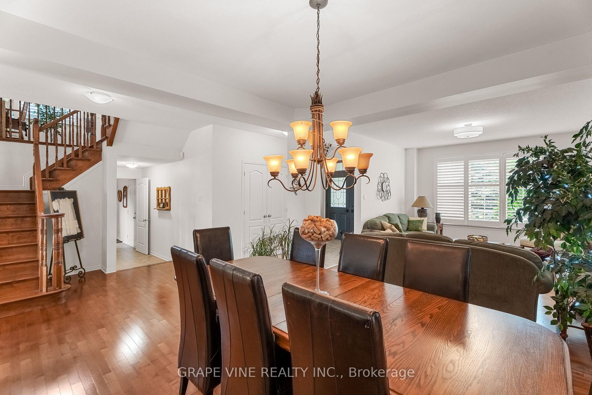 Photo 15 of 421 Keith Crescent, Ottawa, Mer Bleue/Bradley Estates/Anderson Park — HOMEH