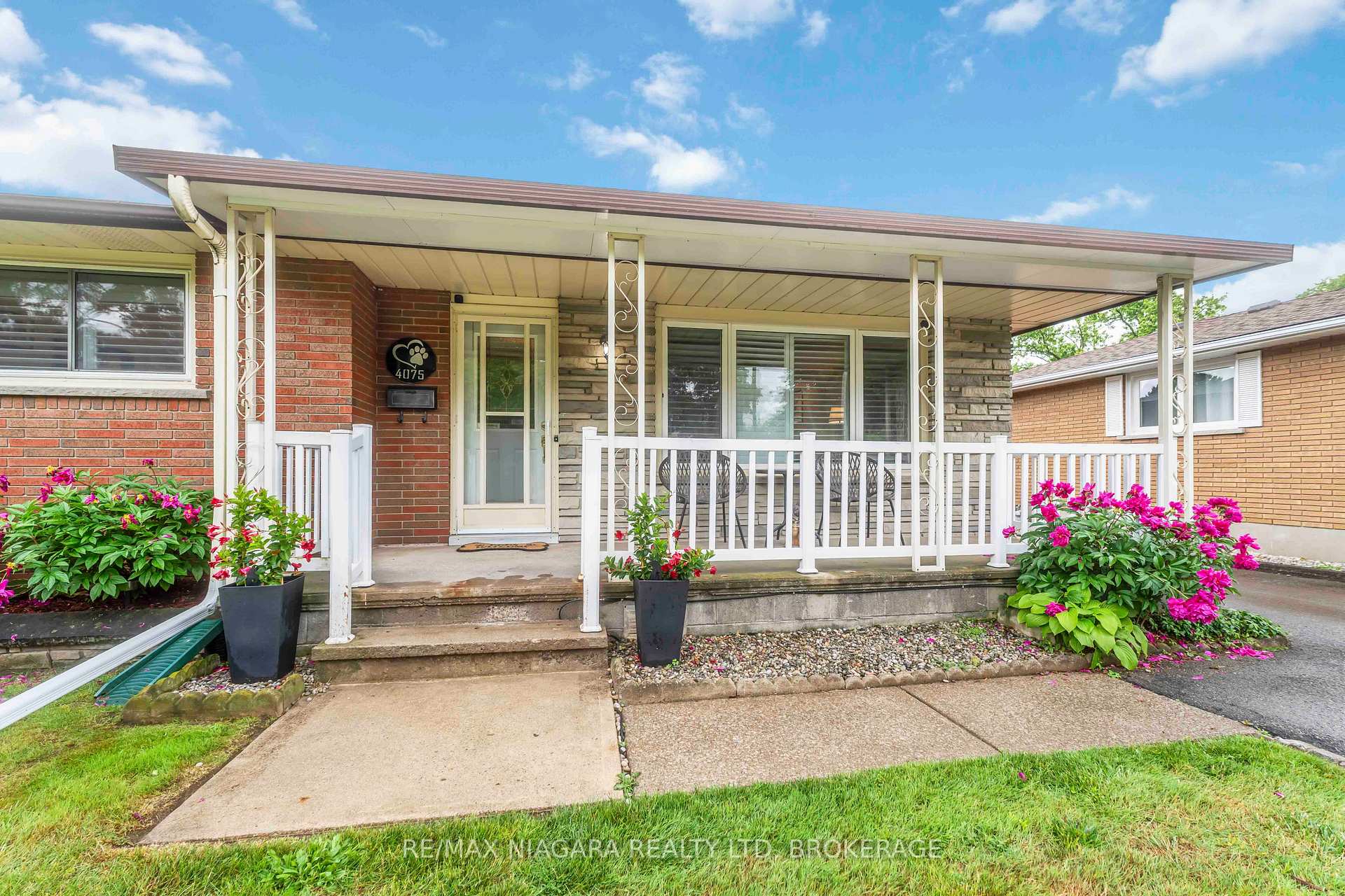 Photo 4 of 4075 Pettit Avenue, Niagara Falls, Morrison — HOMEH