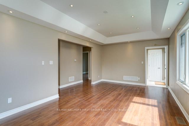 Photo 9 of 259 Stevenson Road N, Oshawa, McLaughlin — HOMEH