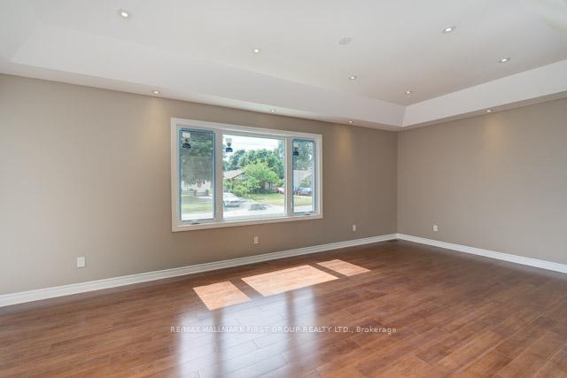 Photo 11 of 259 Stevenson Road N, Oshawa, McLaughlin — HOMEH