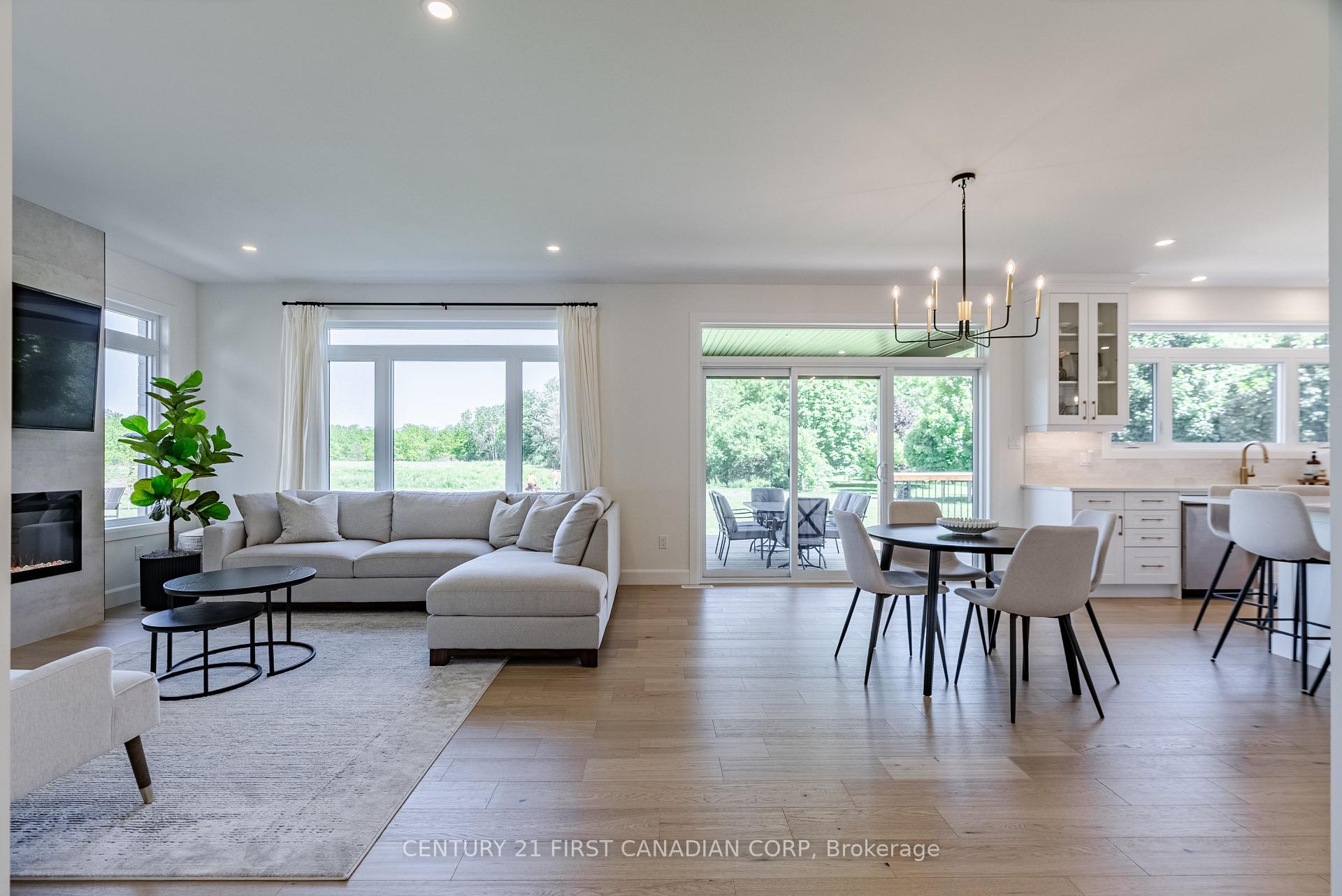 Photo 8 of 90 Queen Street, North Middlesex, Alisa Craig — HOMEH