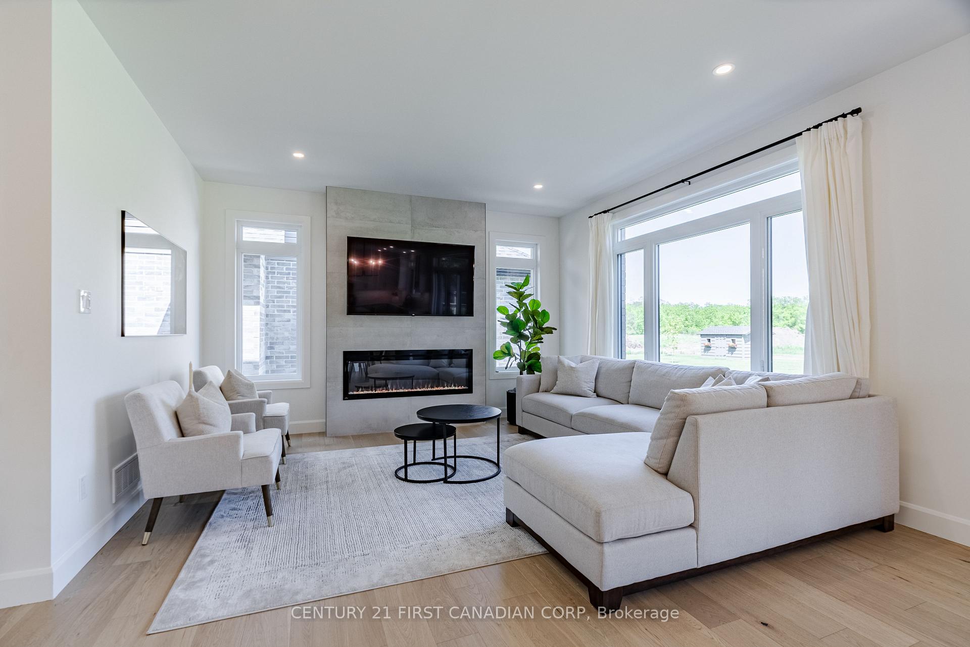 Photo 9 of 90 Queen Street, North Middlesex, Alisa Craig — HOMEH
