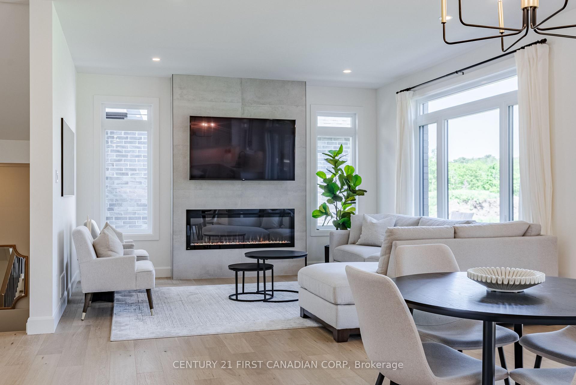 Photo 19 of 90 Queen Street, North Middlesex, Alisa Craig — HOMEH