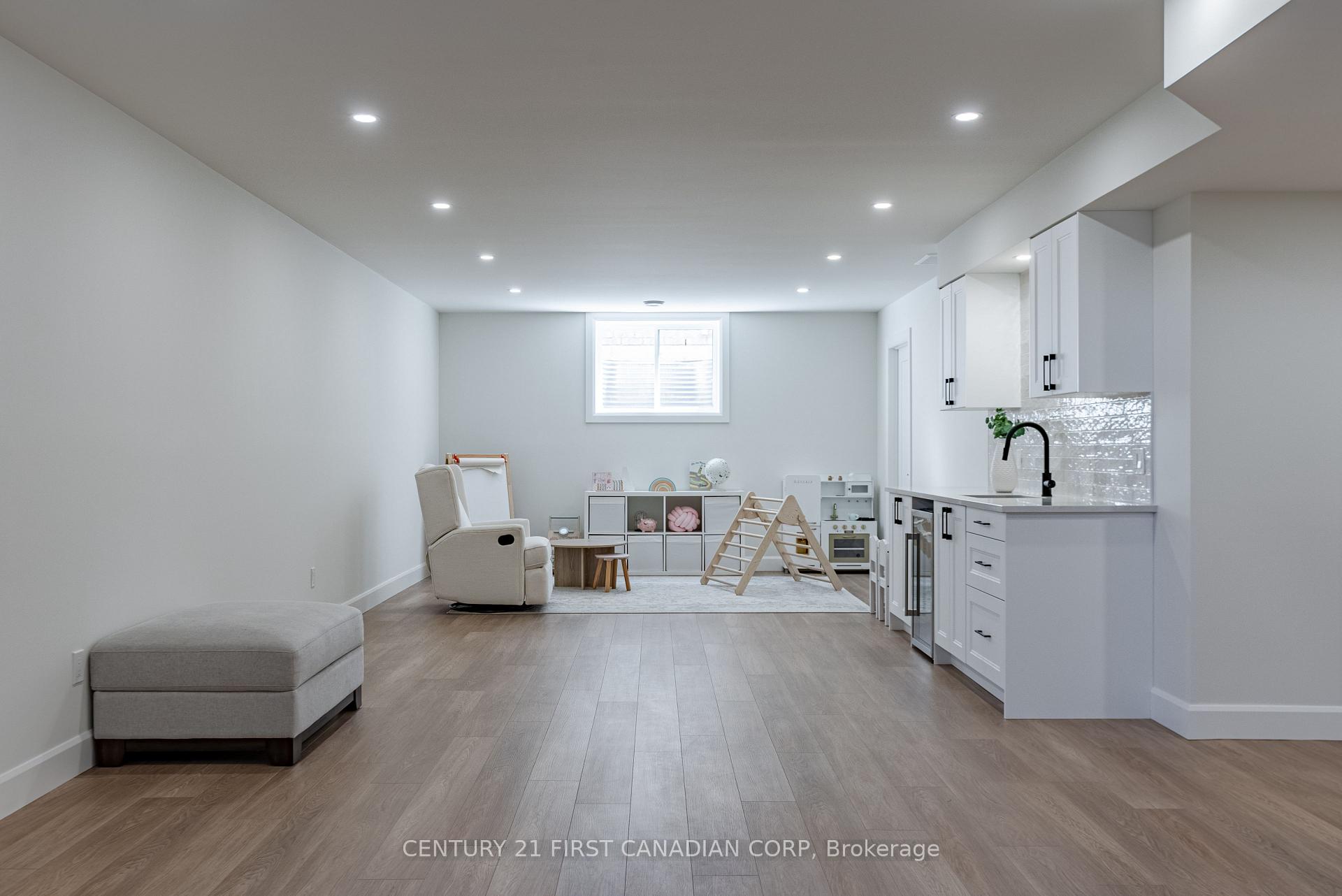 Photo 41 of 90 Queen Street, North Middlesex, Alisa Craig — HOMEH