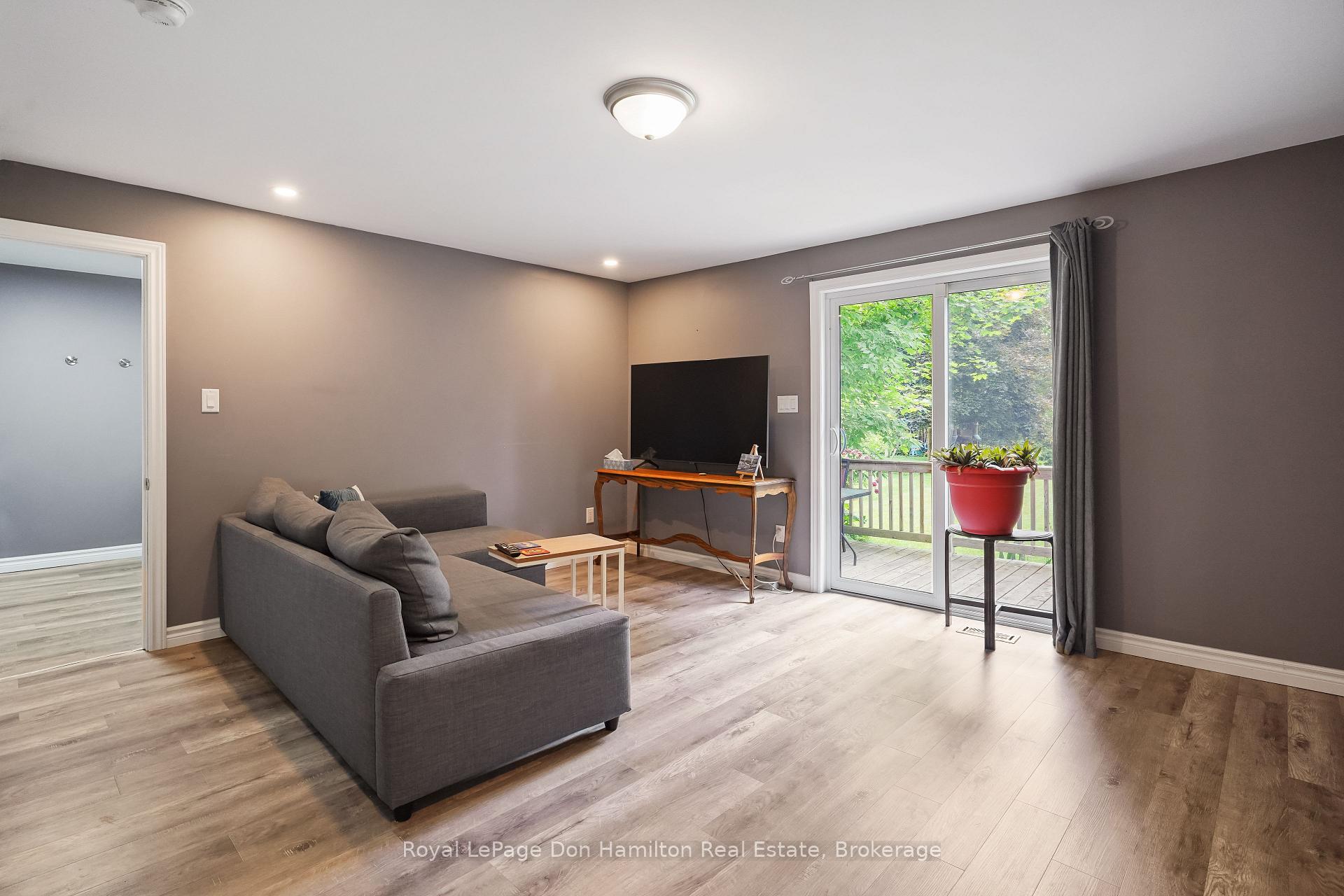 Photo 12 of 410 Elma Street E, North Perth, Listowel — HOMEH