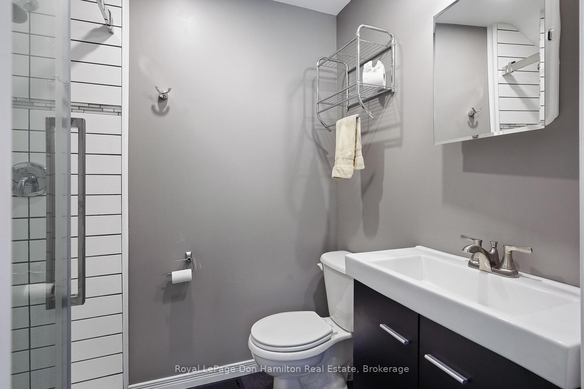 Photo 16 of 410 Elma Street E, North Perth, Listowel — HOMEH