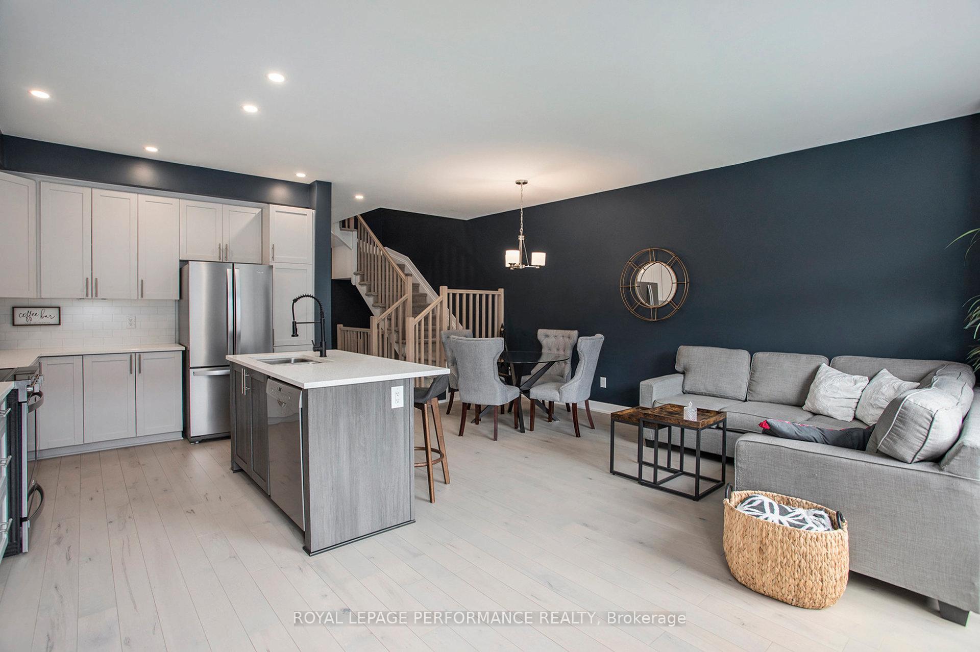 Photo 5 of 323 Joshua Street, Ottawa, Mer Bleue/Bradley Estates/Anderson Park — HOMEH
