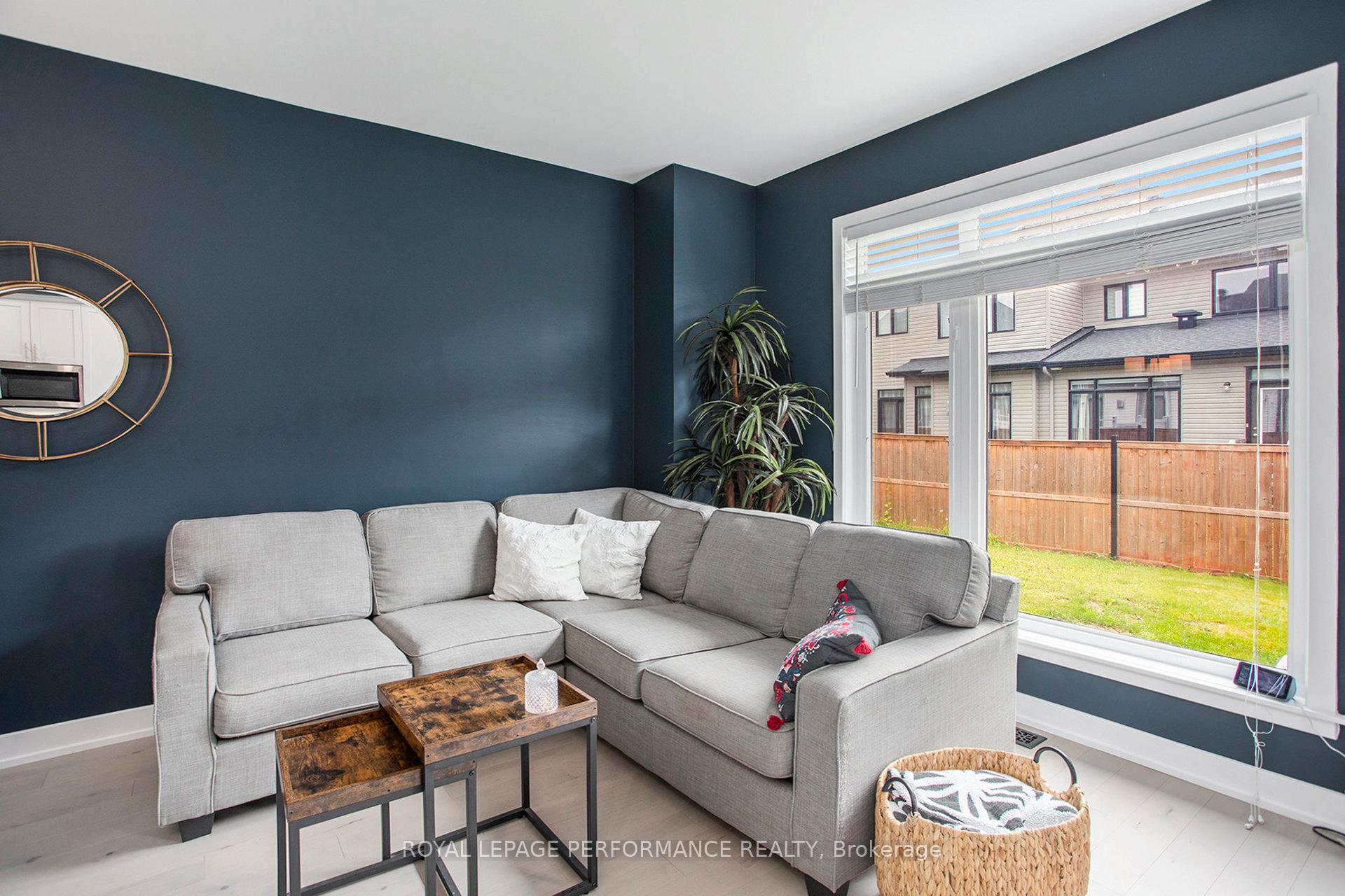 Photo 6 of 323 Joshua Street, Ottawa, Mer Bleue/Bradley Estates/Anderson Park — HOMEH