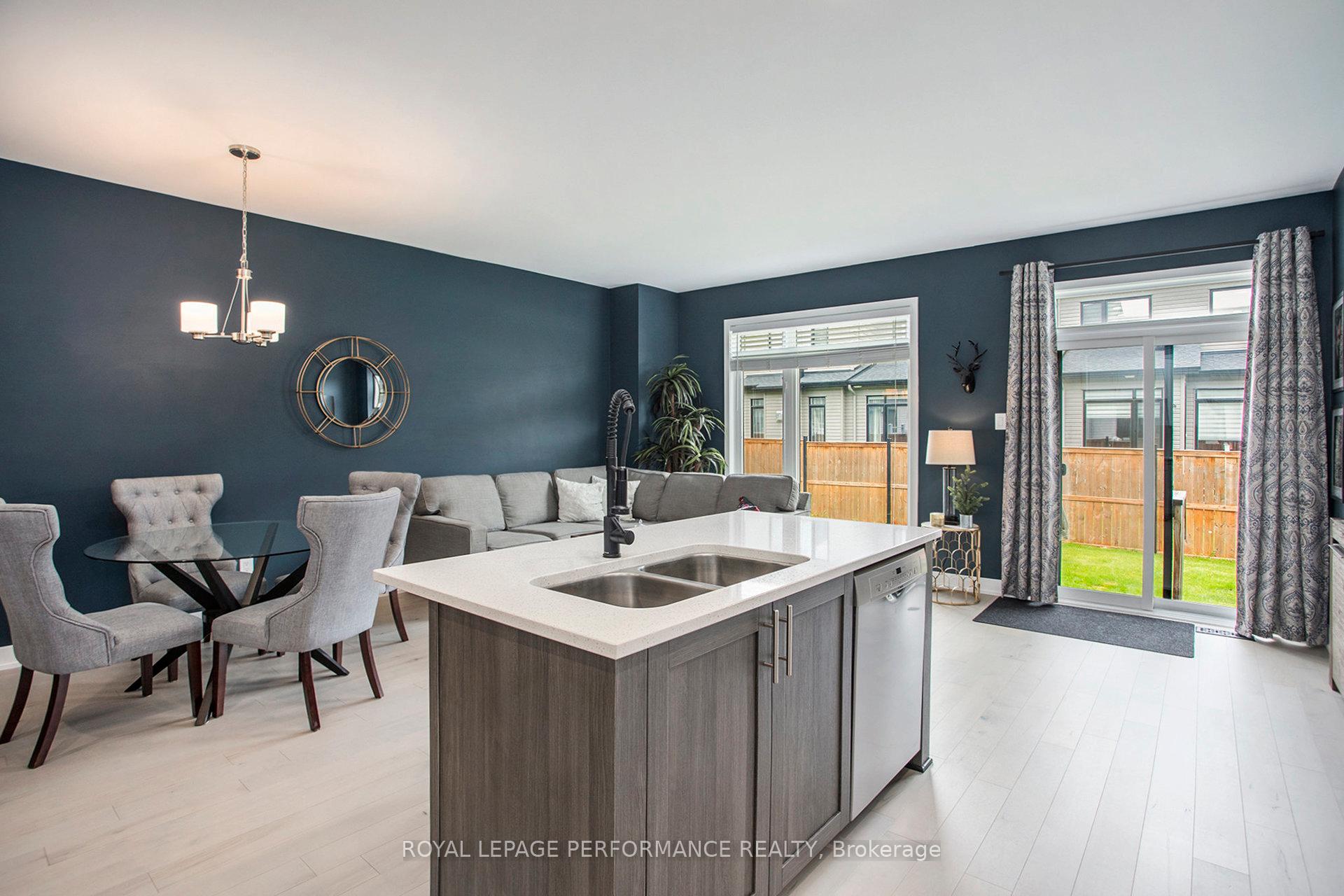 Photo 7 of 323 Joshua Street, Ottawa, Mer Bleue/Bradley Estates/Anderson Park — HOMEH