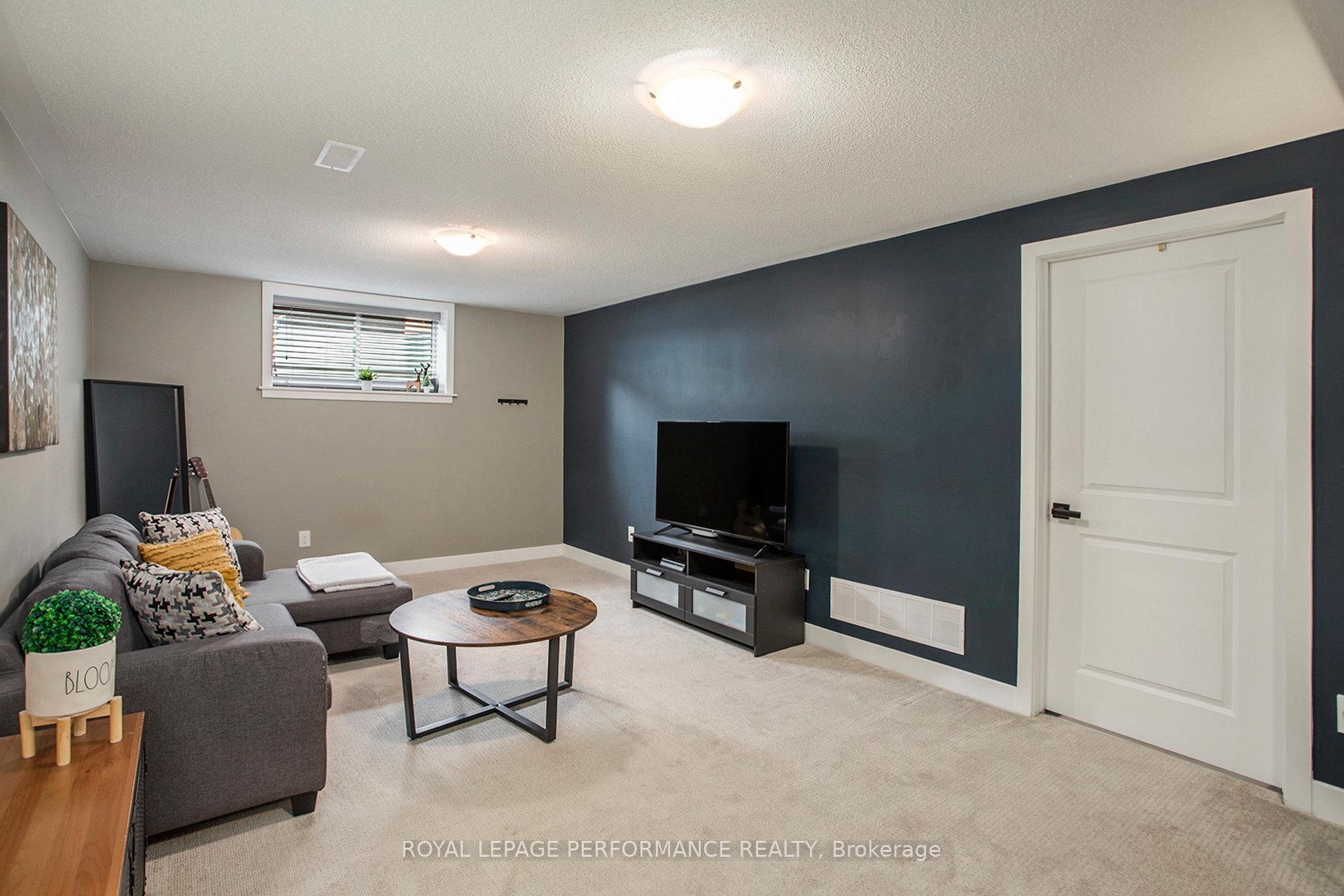 Photo 18 of 323 Joshua Street, Ottawa, Mer Bleue/Bradley Estates/Anderson Park — HOMEH