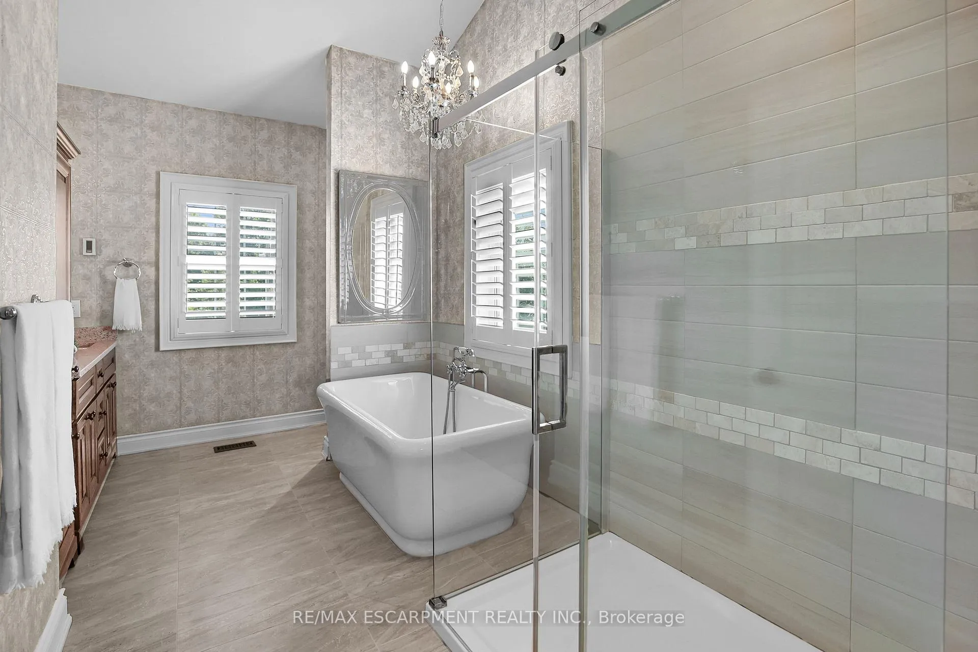 Photo 33 of 7804 Schisler Road, Niagara Falls, Schisler — HOMEH