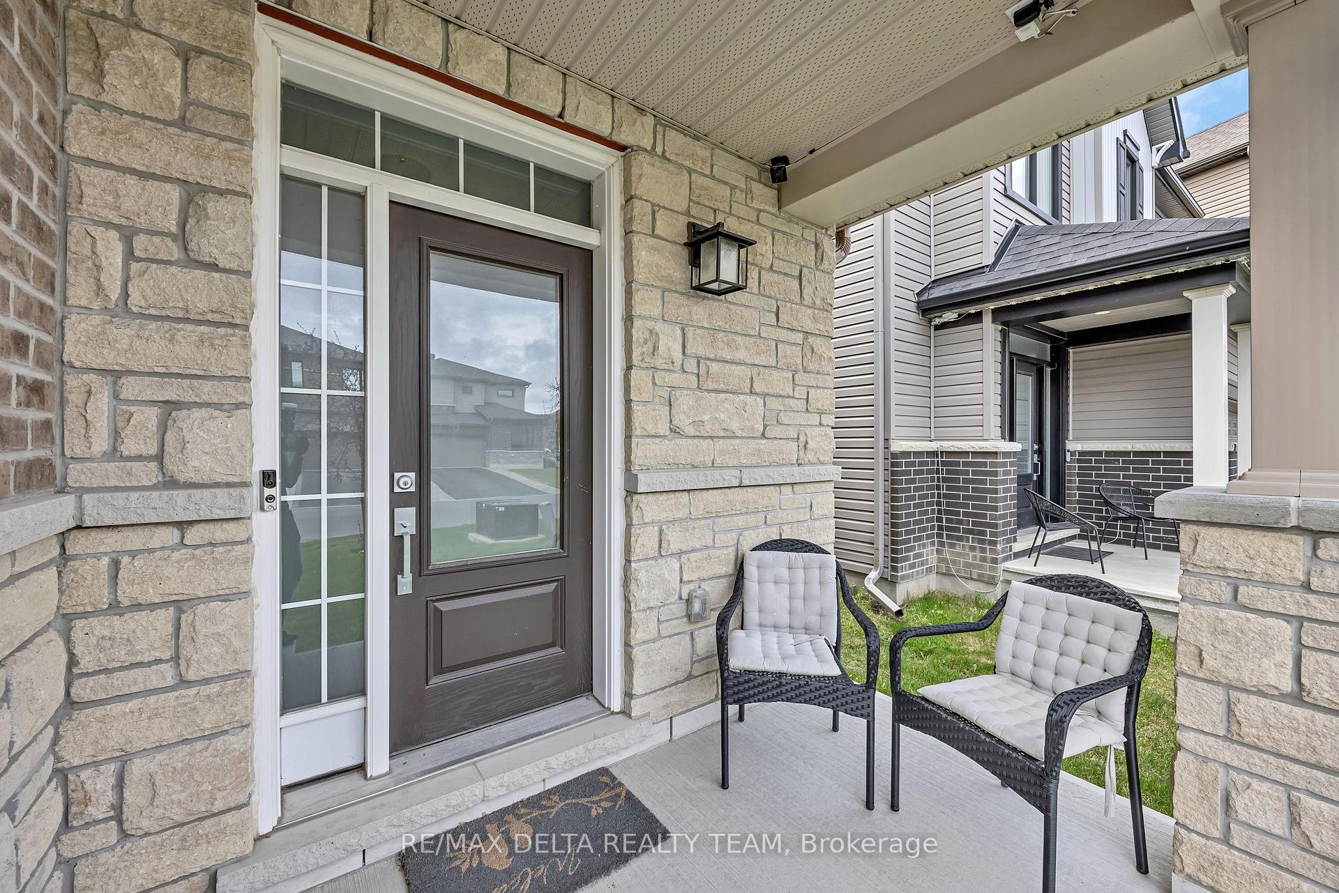 Photo 2 of 270 Aquarium Avenue, Ottawa, Avalon West — HOMEH