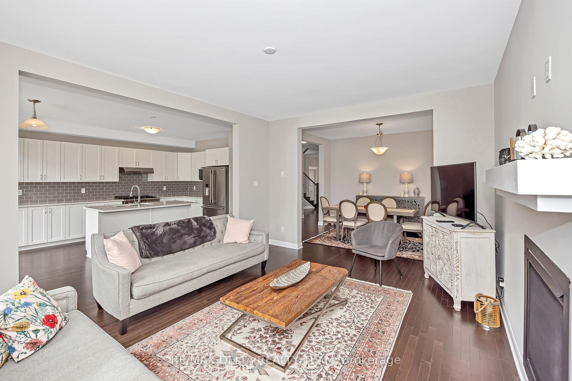 Photo 5 of 270 Aquarium Avenue, Ottawa, Avalon West — HOMEH