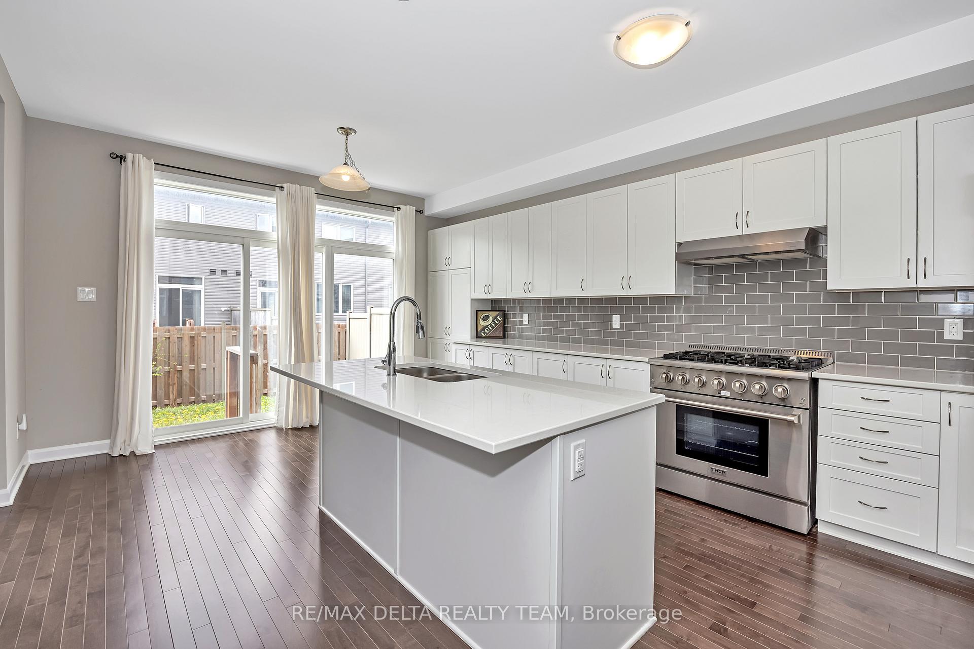Photo 7 of 270 Aquarium Avenue, Ottawa, Avalon West — HOMEH