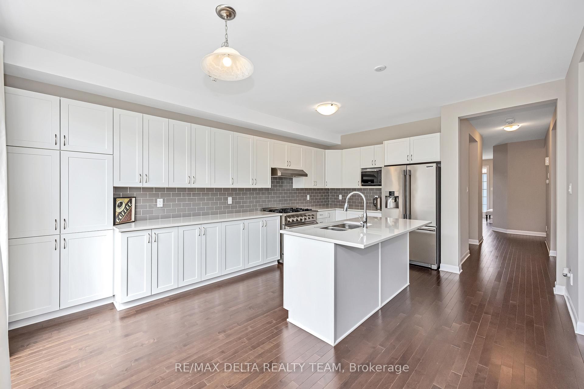 Photo 8 of 270 Aquarium Avenue, Ottawa, Avalon West — HOMEH