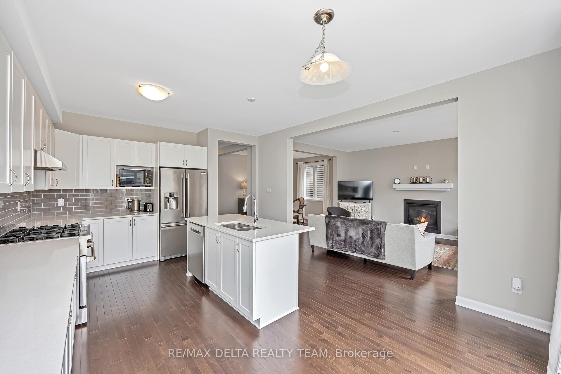 Photo 9 of 270 Aquarium Avenue, Ottawa, Avalon West — HOMEH