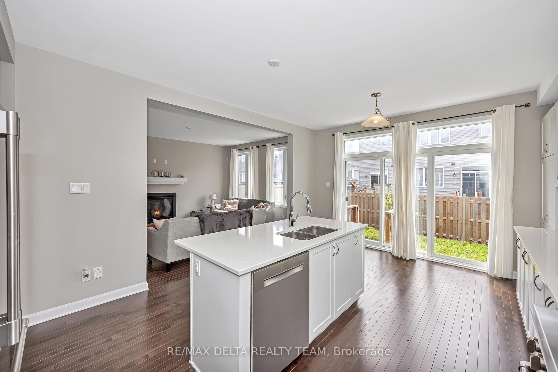 Photo 10 of 270 Aquarium Avenue, Ottawa, Avalon West — HOMEH