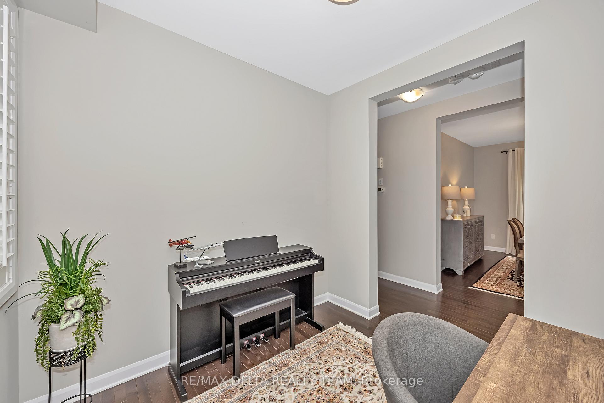 Photo 14 of 270 Aquarium Avenue, Ottawa, Avalon West — HOMEH