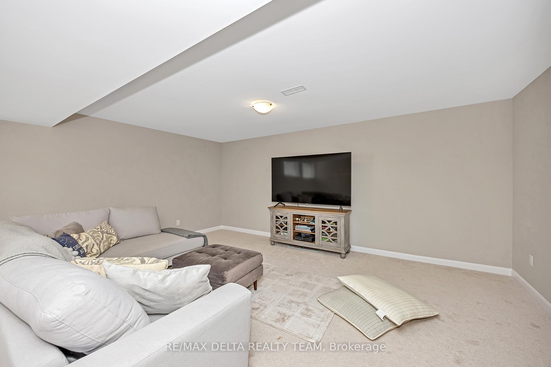 Photo 25 of 270 Aquarium Avenue, Ottawa, Avalon West — HOMEH