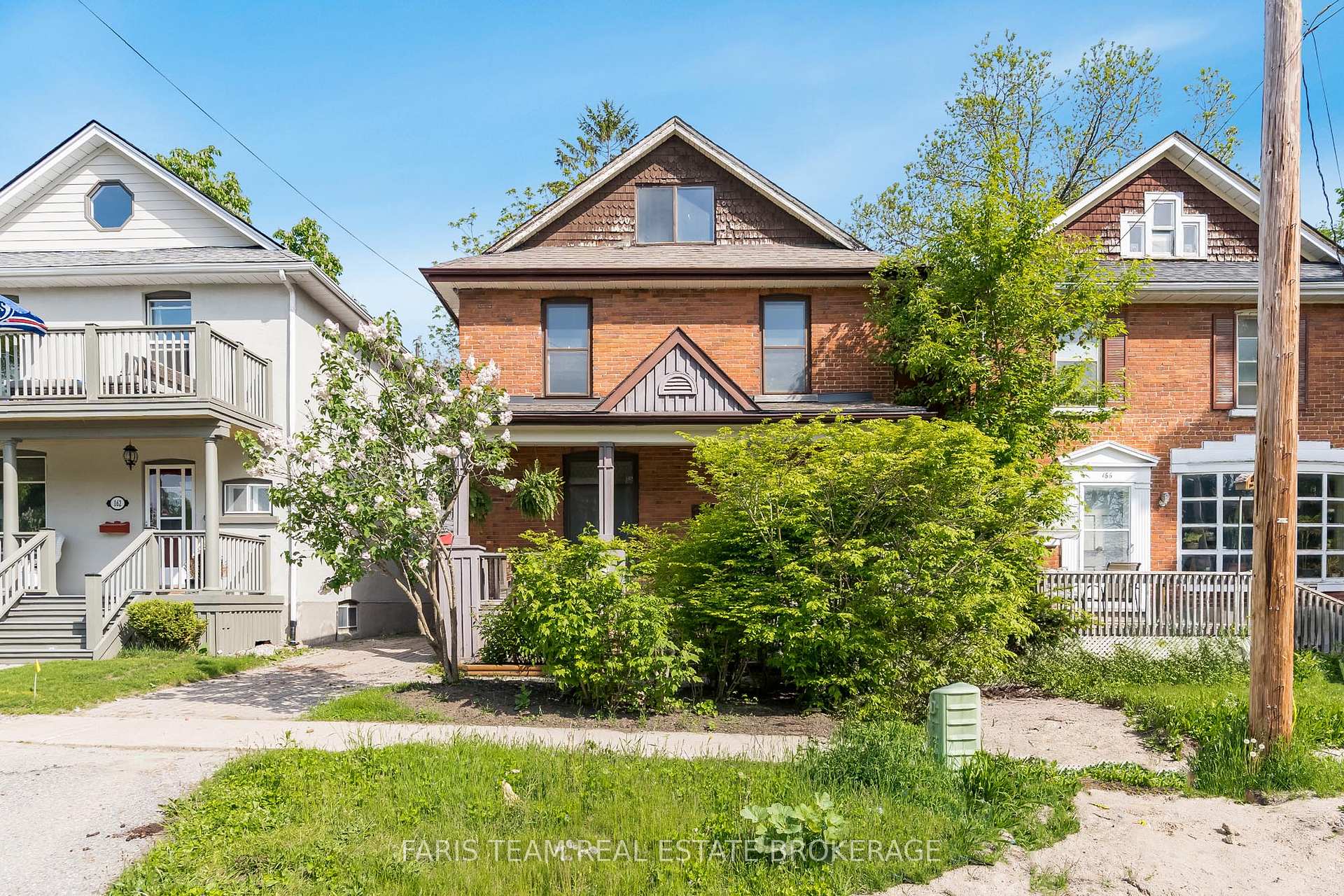 Front of 164 Jarvis Street