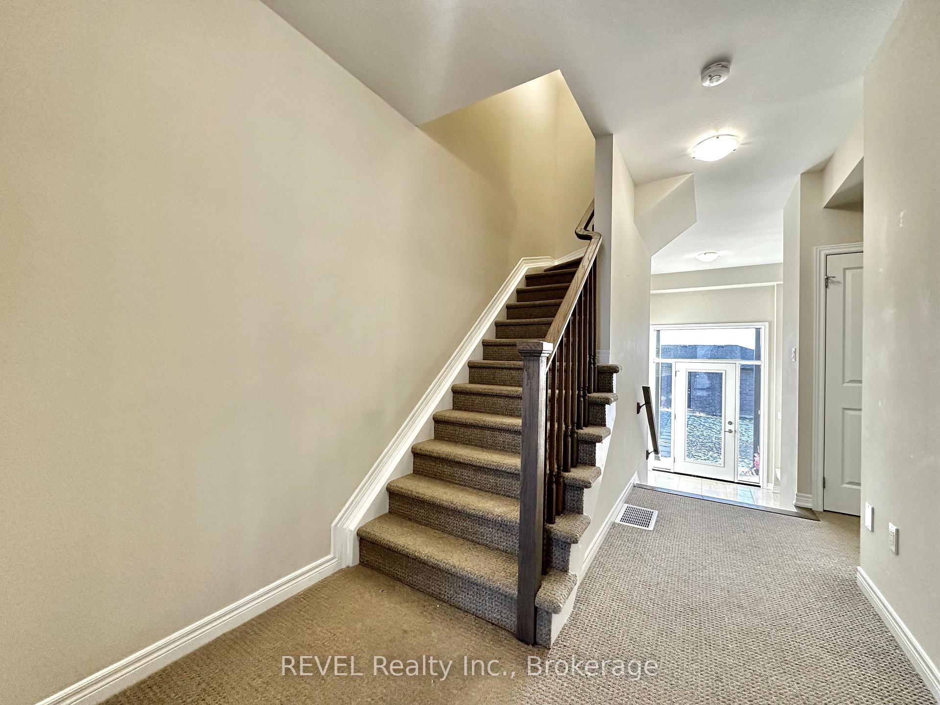 Photo 13 of 46 Summersides Boulevard E, Pelham, Fonthill — HOMEH