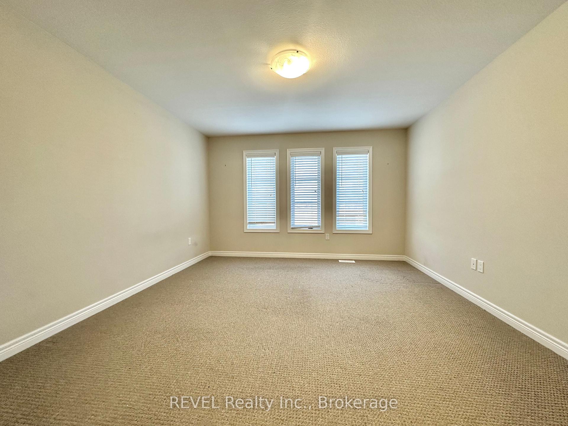 Photo 18 of 46 Summersides Boulevard E, Pelham, Fonthill — HOMEH