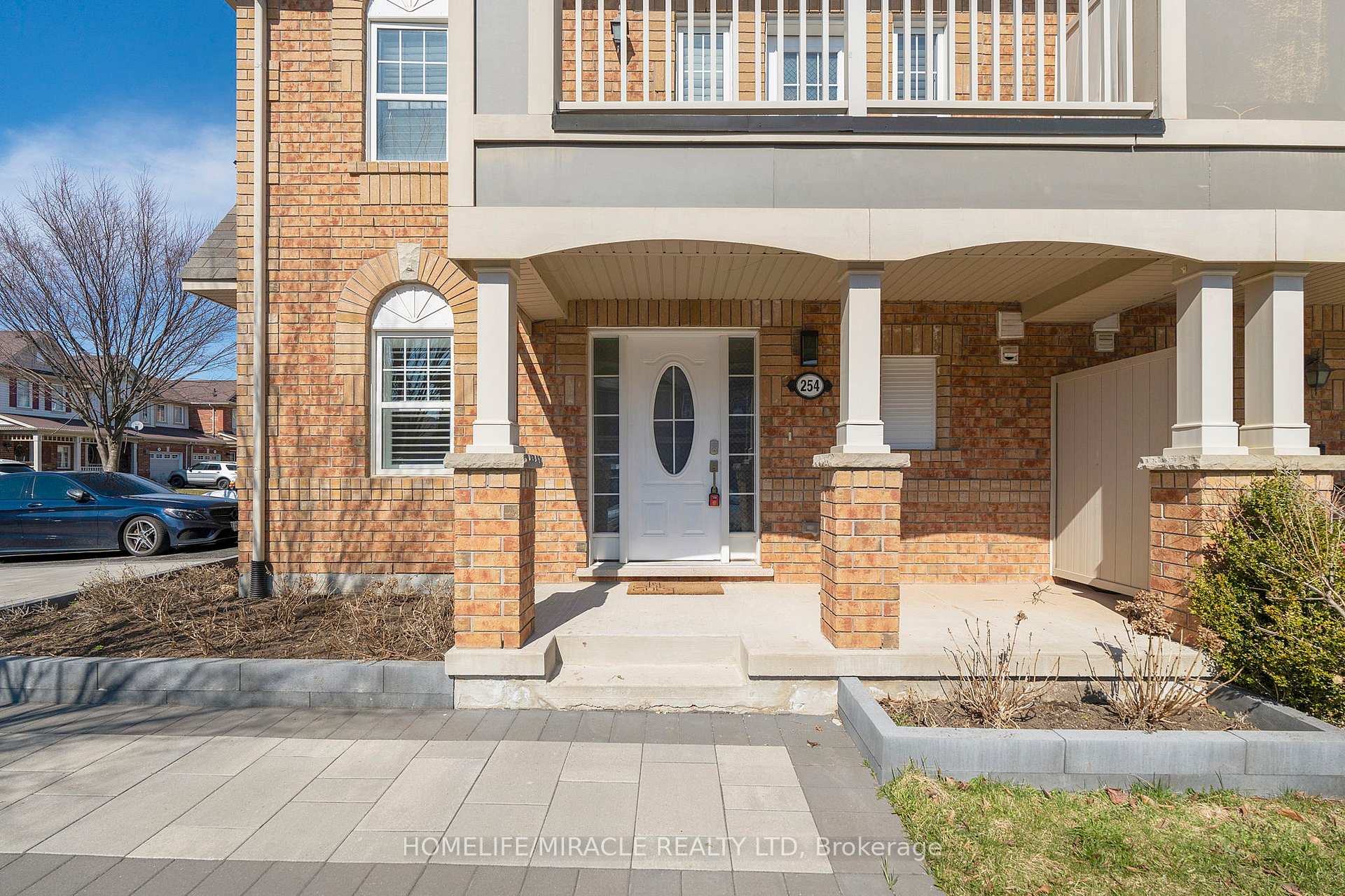 Photo 8 of 254 Mortimer Crescent, Milton, Harrison — HOMEH