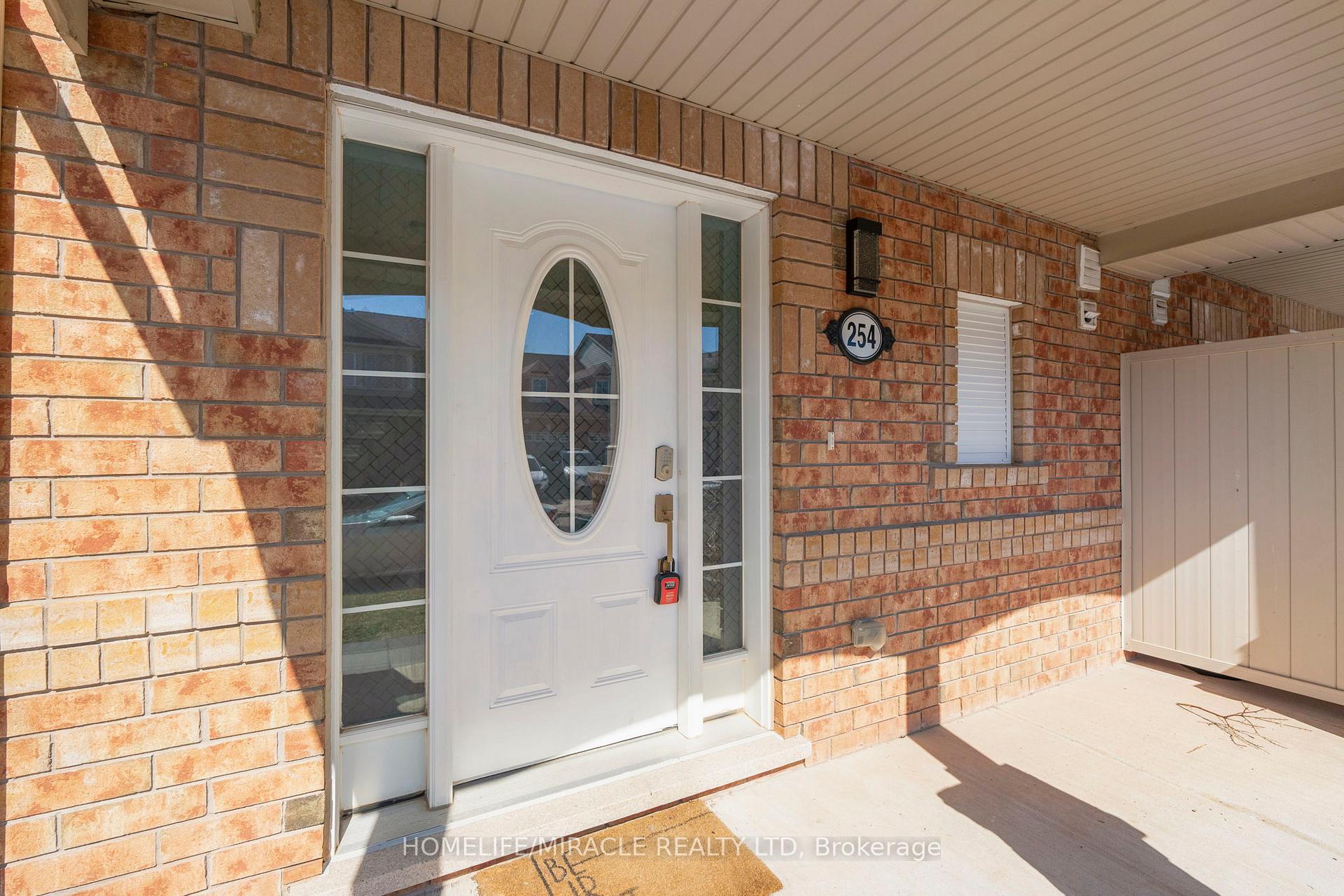Photo 9 of 254 Mortimer Crescent, Milton, Harrison — HOMEH