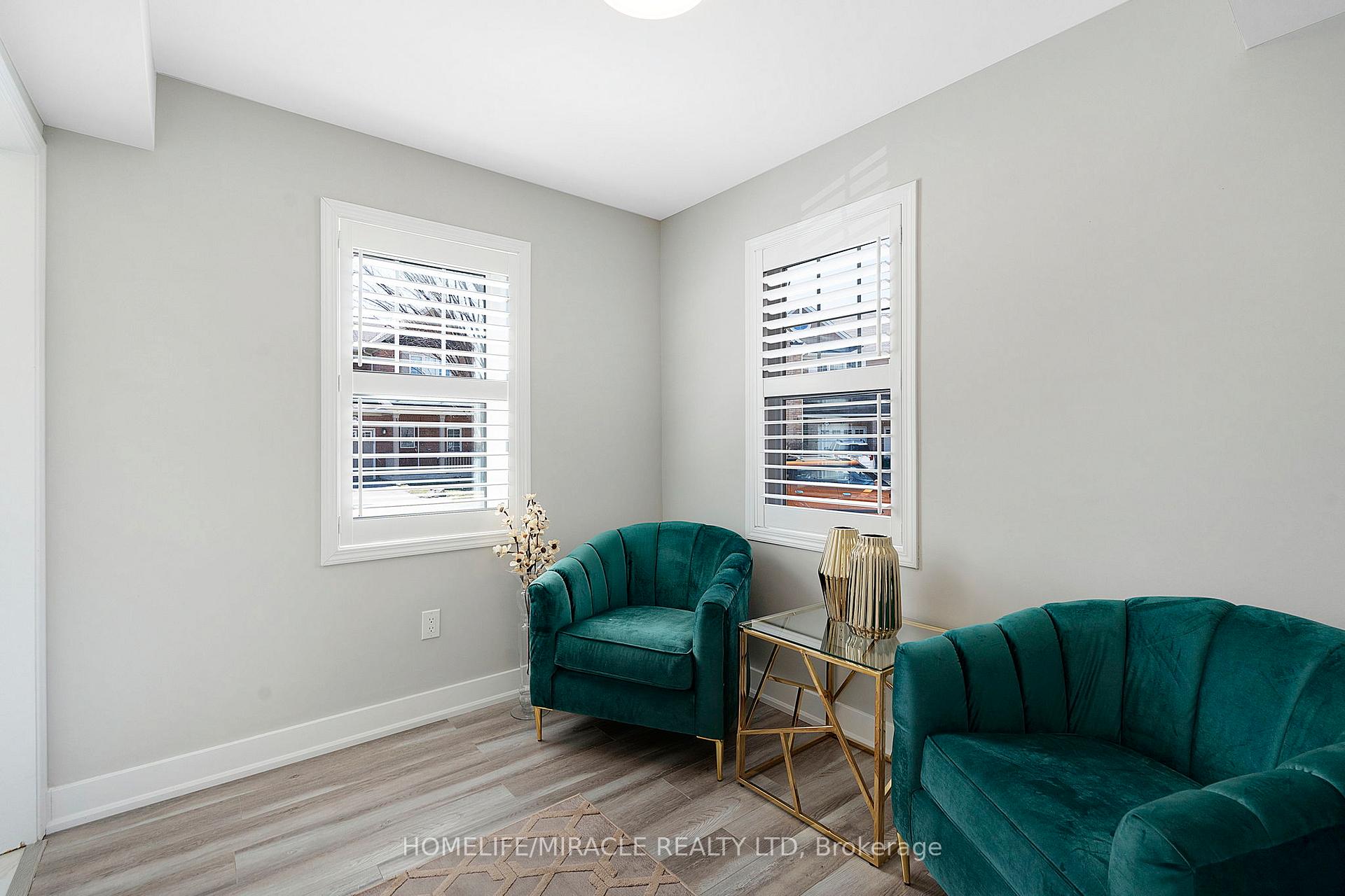 Photo 13 of 254 Mortimer Crescent, Milton, Harrison — HOMEH