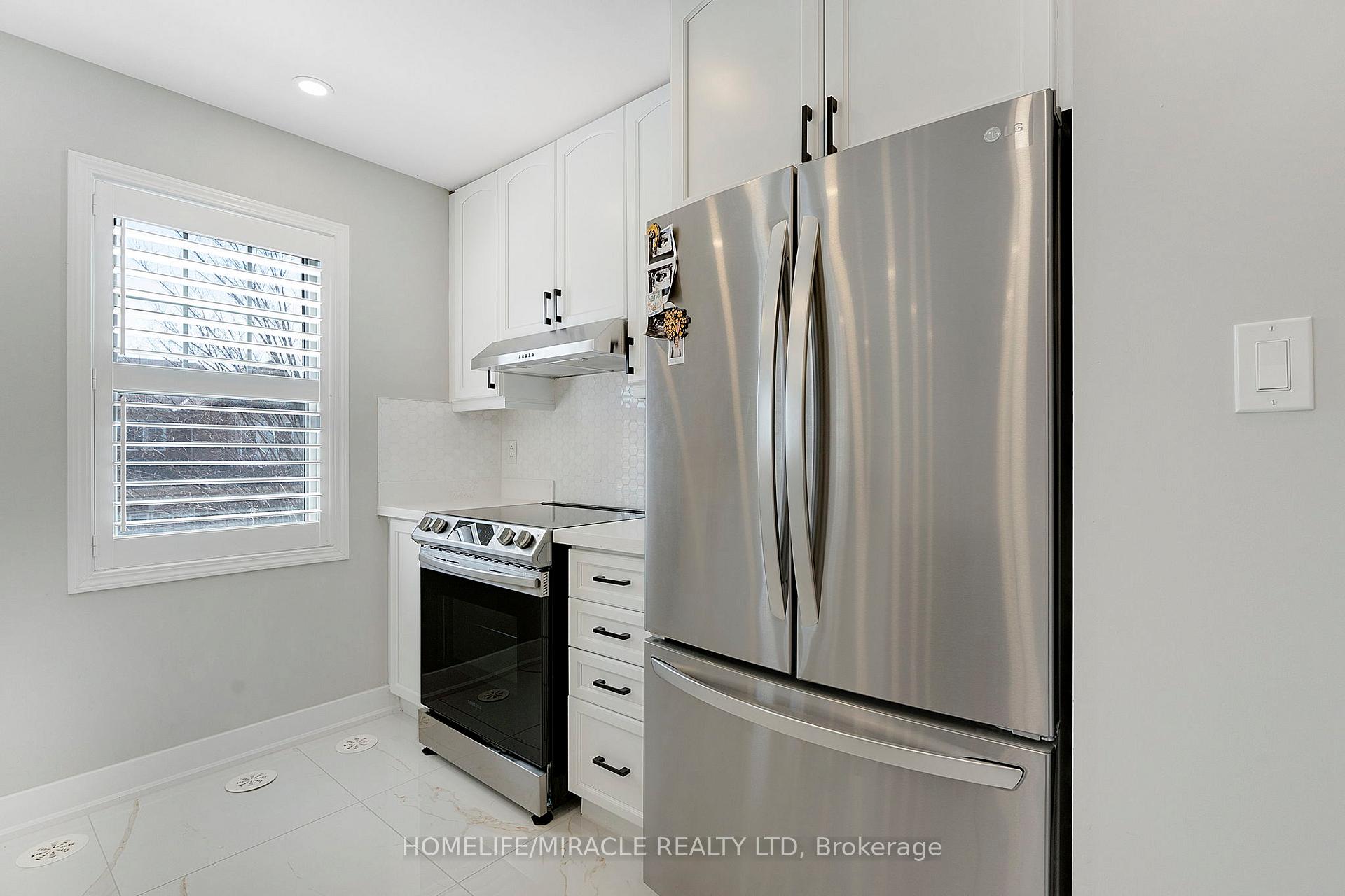 Photo 20 of 254 Mortimer Crescent, Milton, Harrison — HOMEH