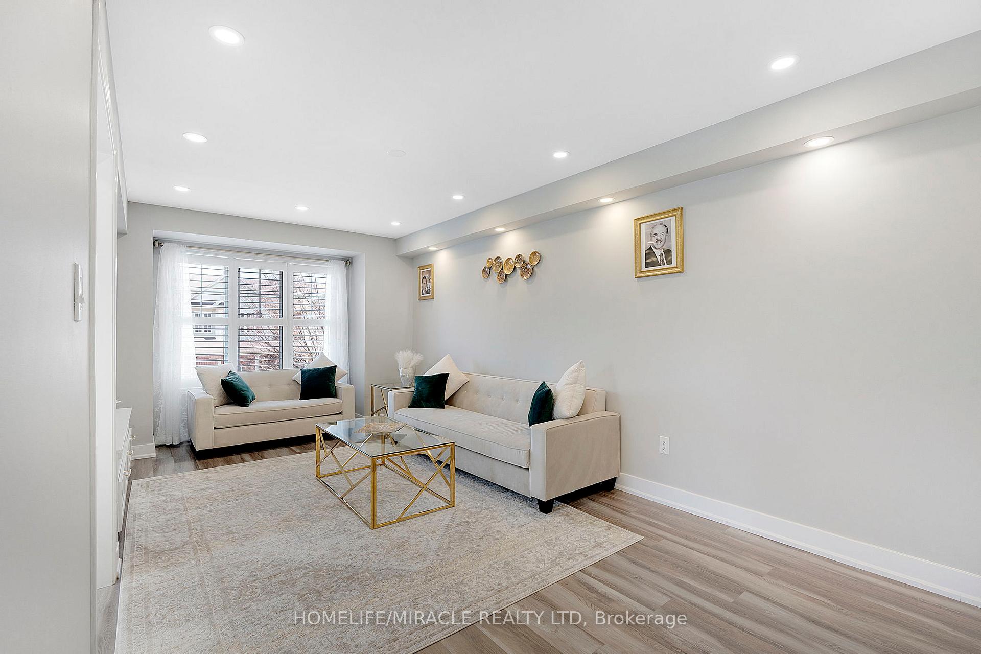 Photo 21 of 254 Mortimer Crescent, Milton, Harrison — HOMEH