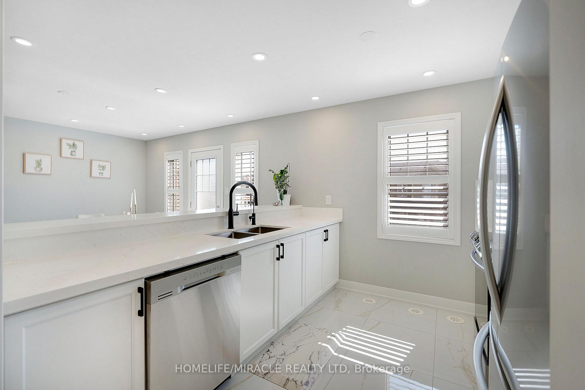 Photo 38 of 254 Mortimer Crescent, Milton, Harrison — HOMEH