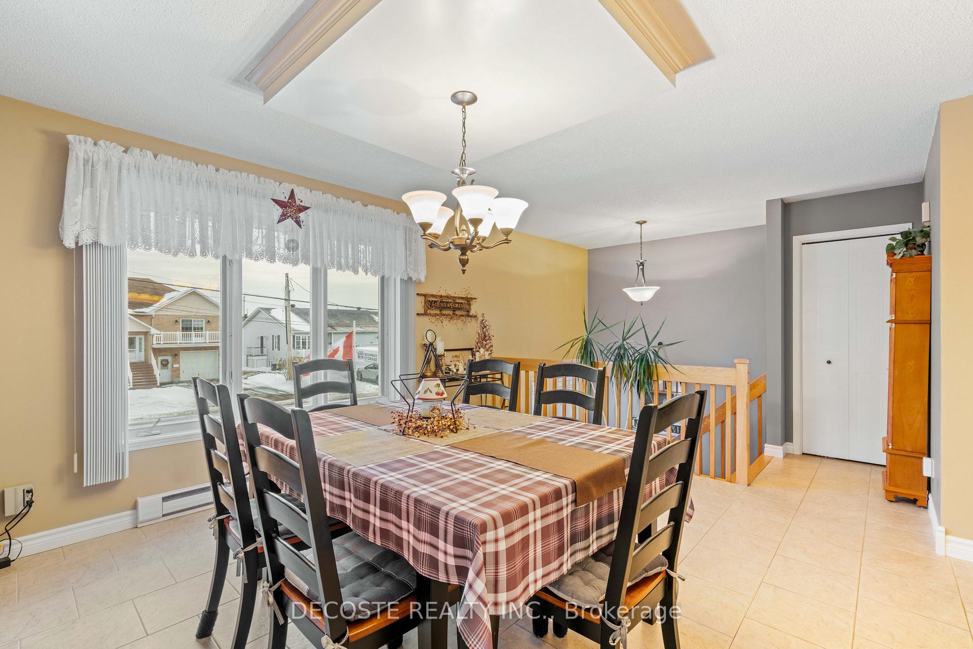 Photo 11 of 75 Tonia Street, North Glengarry, Alexandria — HOMEH