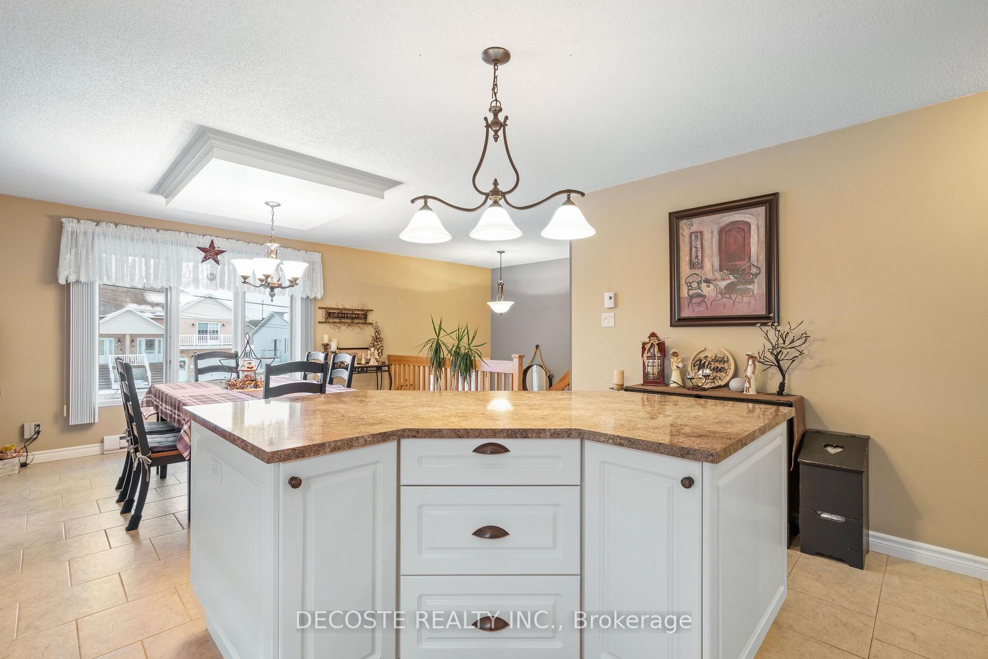 Photo 13 of 75 Tonia Street, North Glengarry, Alexandria — HOMEH