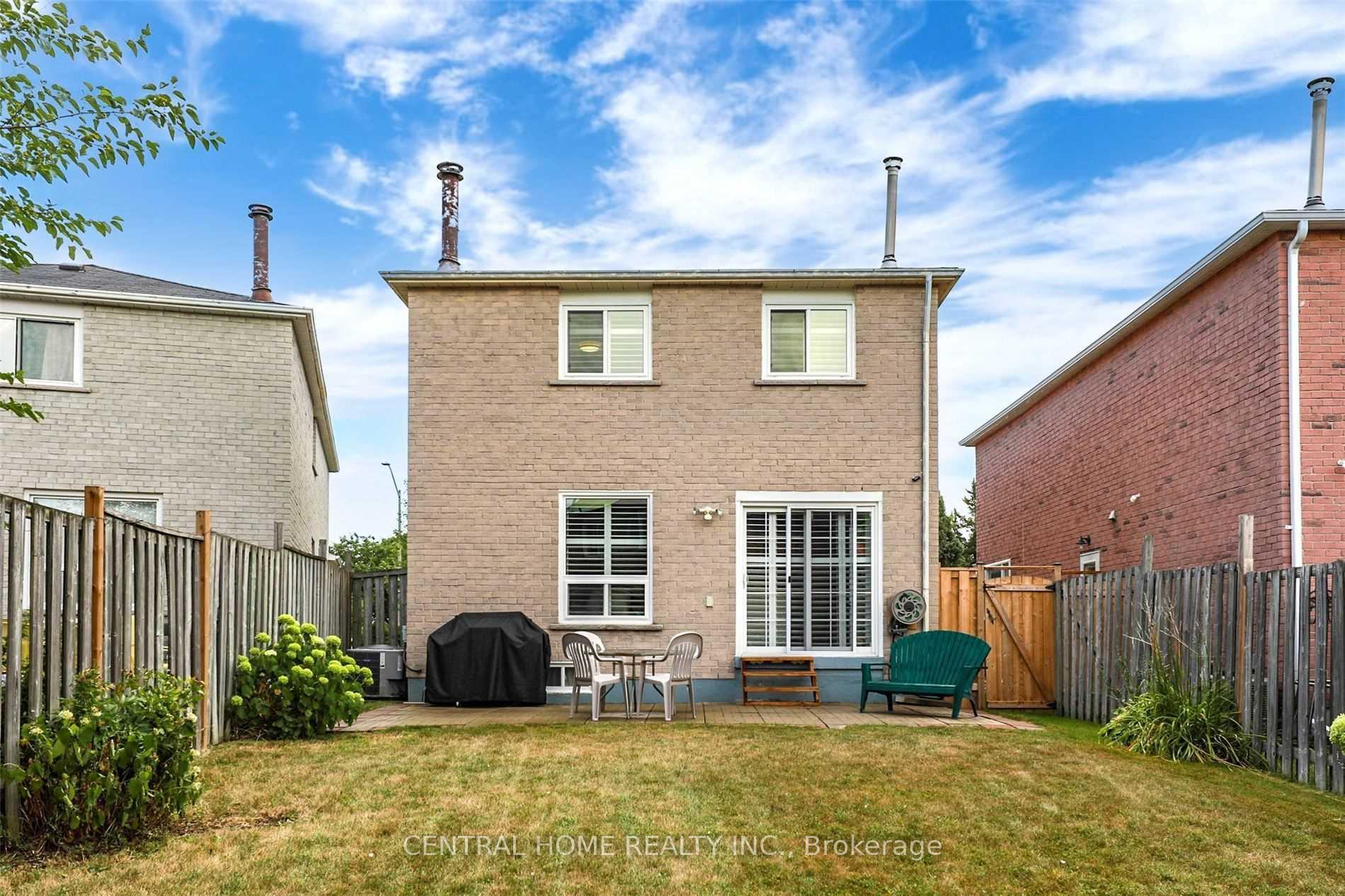Photo 7 of Unit Bsmt, 6 Harness Circle, Markham, Milliken Mills East — HOMEH