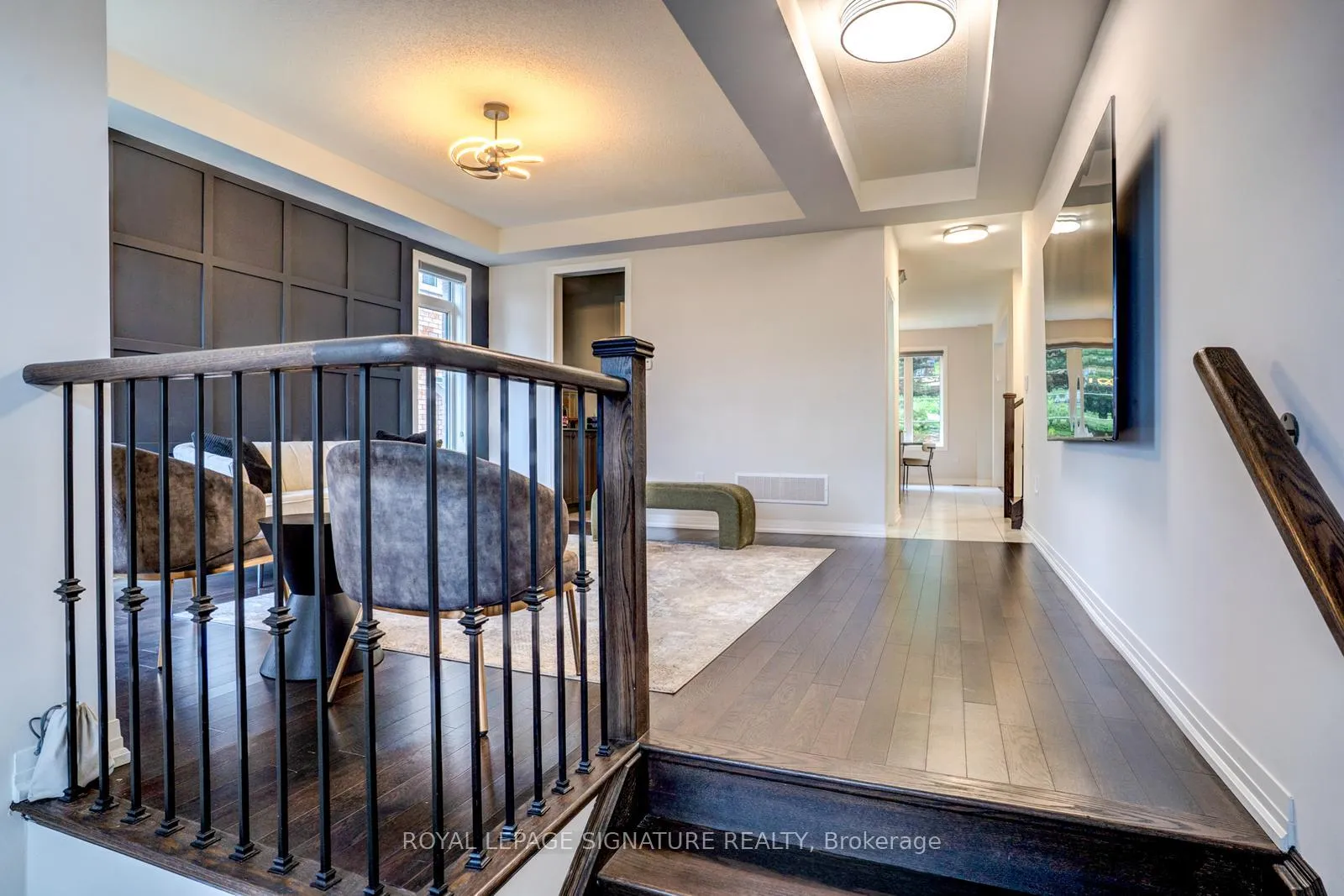 Photo 3 of 99 Bethpage Crescent, Newmarket, Glenway Estates — HOMEH