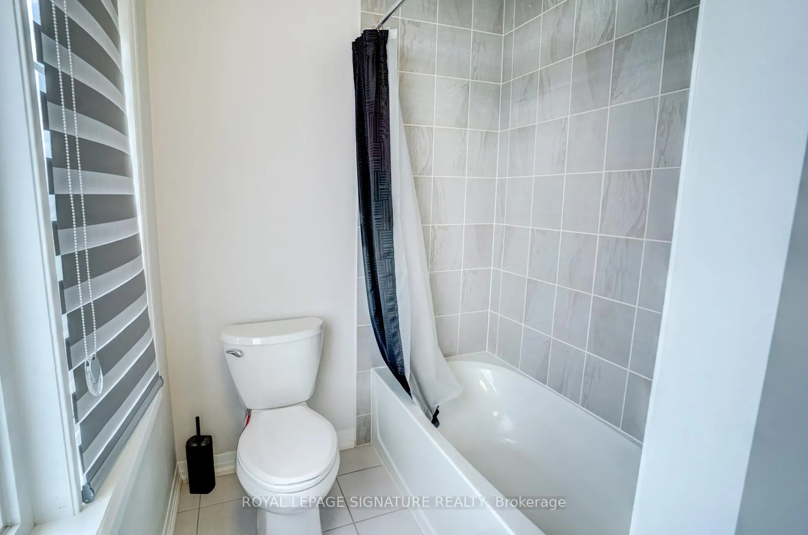 Photo 34 of 99 Bethpage Crescent, Newmarket, Glenway Estates — HOMEH
