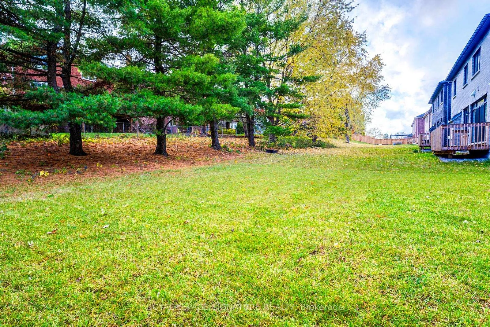 Photo 40 of 99 Bethpage Crescent, Newmarket, Glenway Estates — HOMEH
