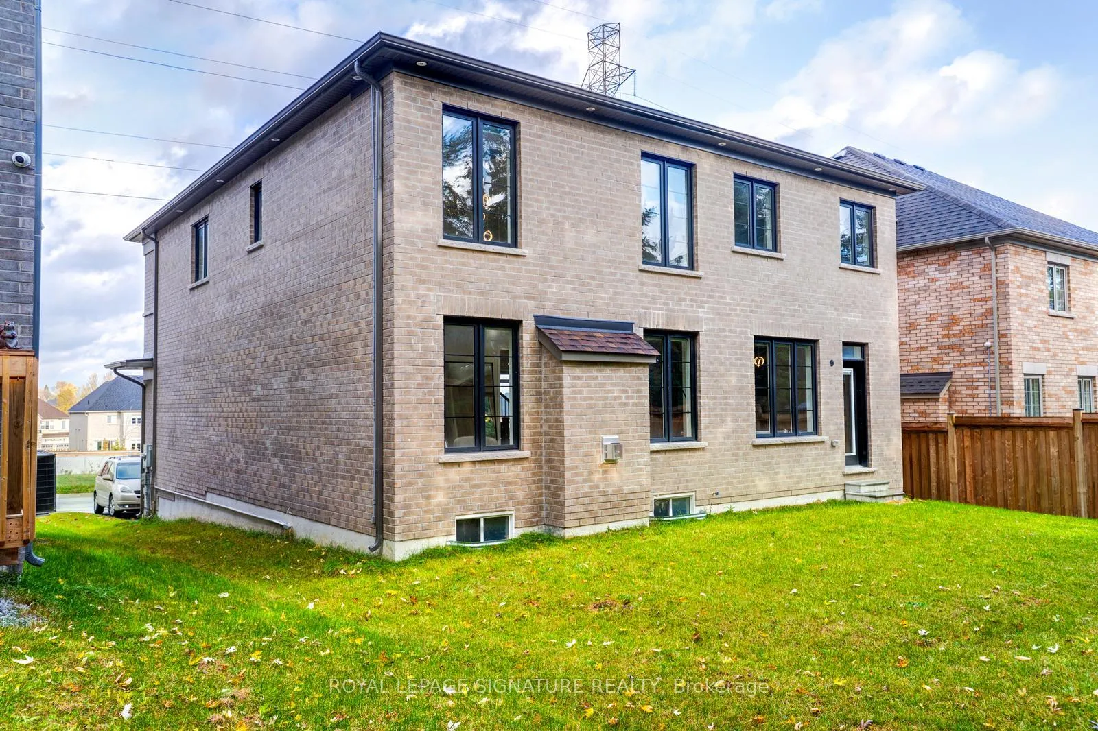 Photo 42 of 99 Bethpage Crescent, Newmarket, Glenway Estates — HOMEH