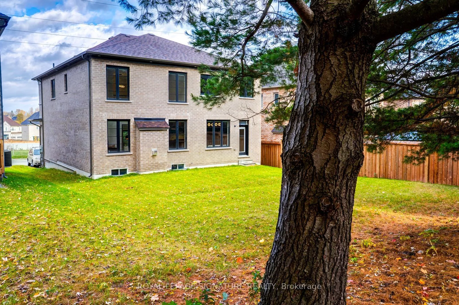 Photo 44 of 99 Bethpage Crescent, Newmarket, Glenway Estates — HOMEH