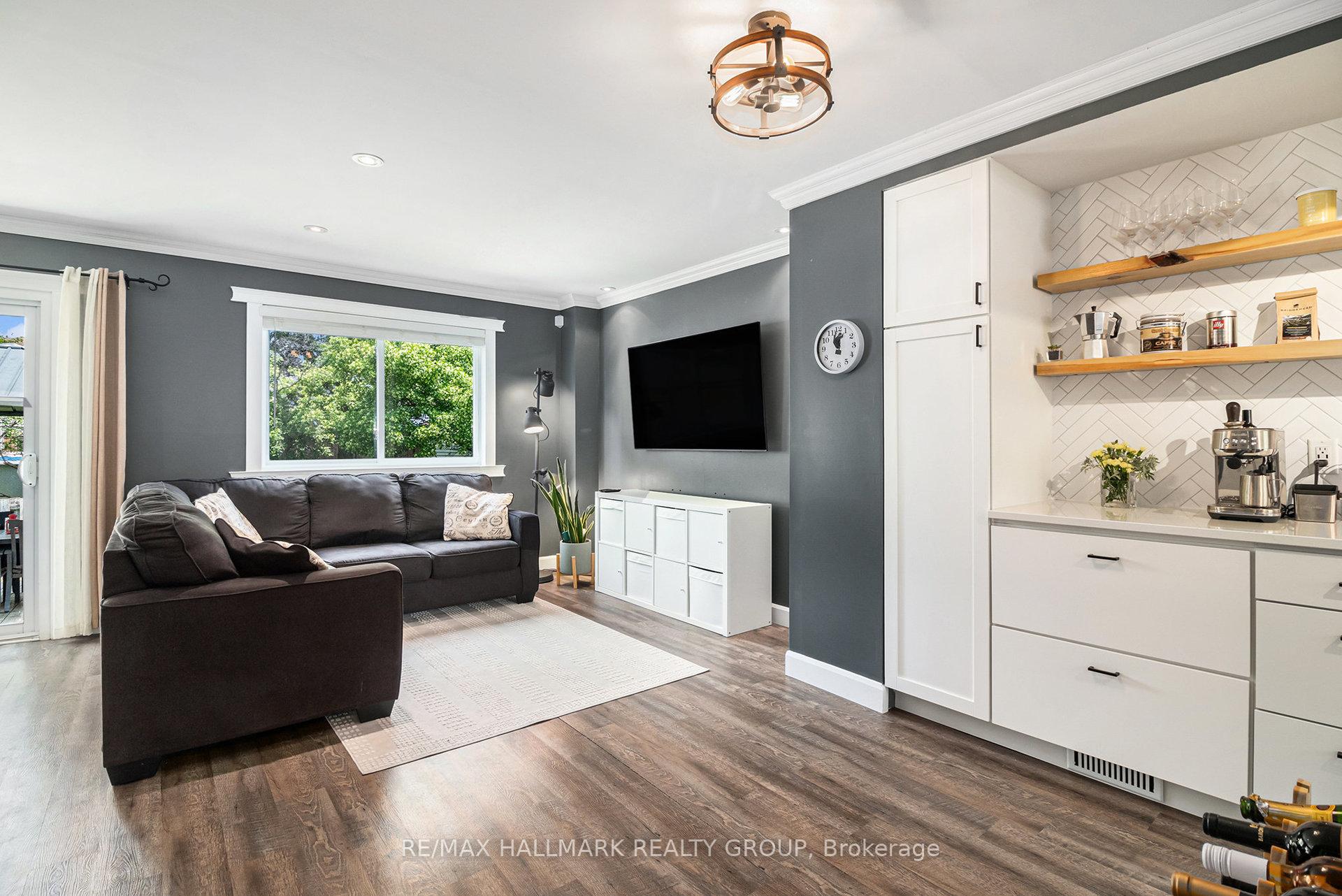 Photo 6 of 1847 Brousseau Crescent, Ottawa, Chateauneuf — HOMEH