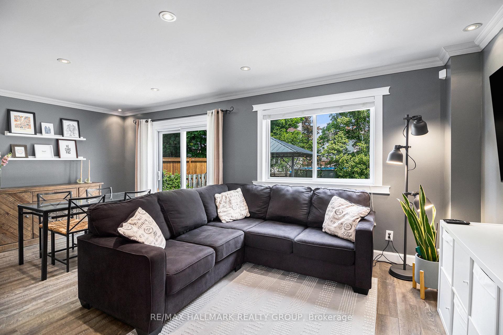 Photo 8 of 1847 Brousseau Crescent, Ottawa, Chateauneuf — HOMEH
