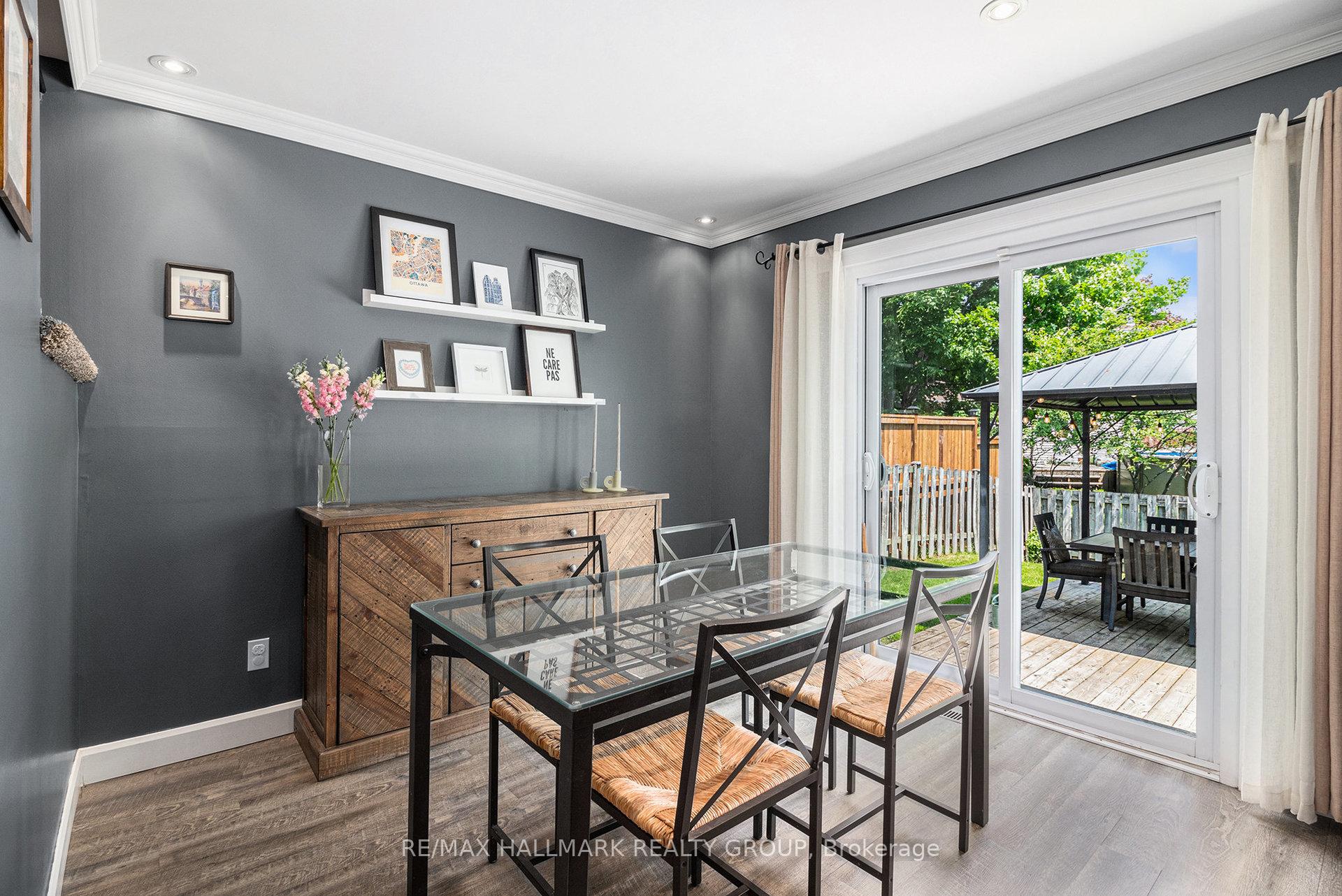 Photo 9 of 1847 Brousseau Crescent, Ottawa, Chateauneuf — HOMEH
