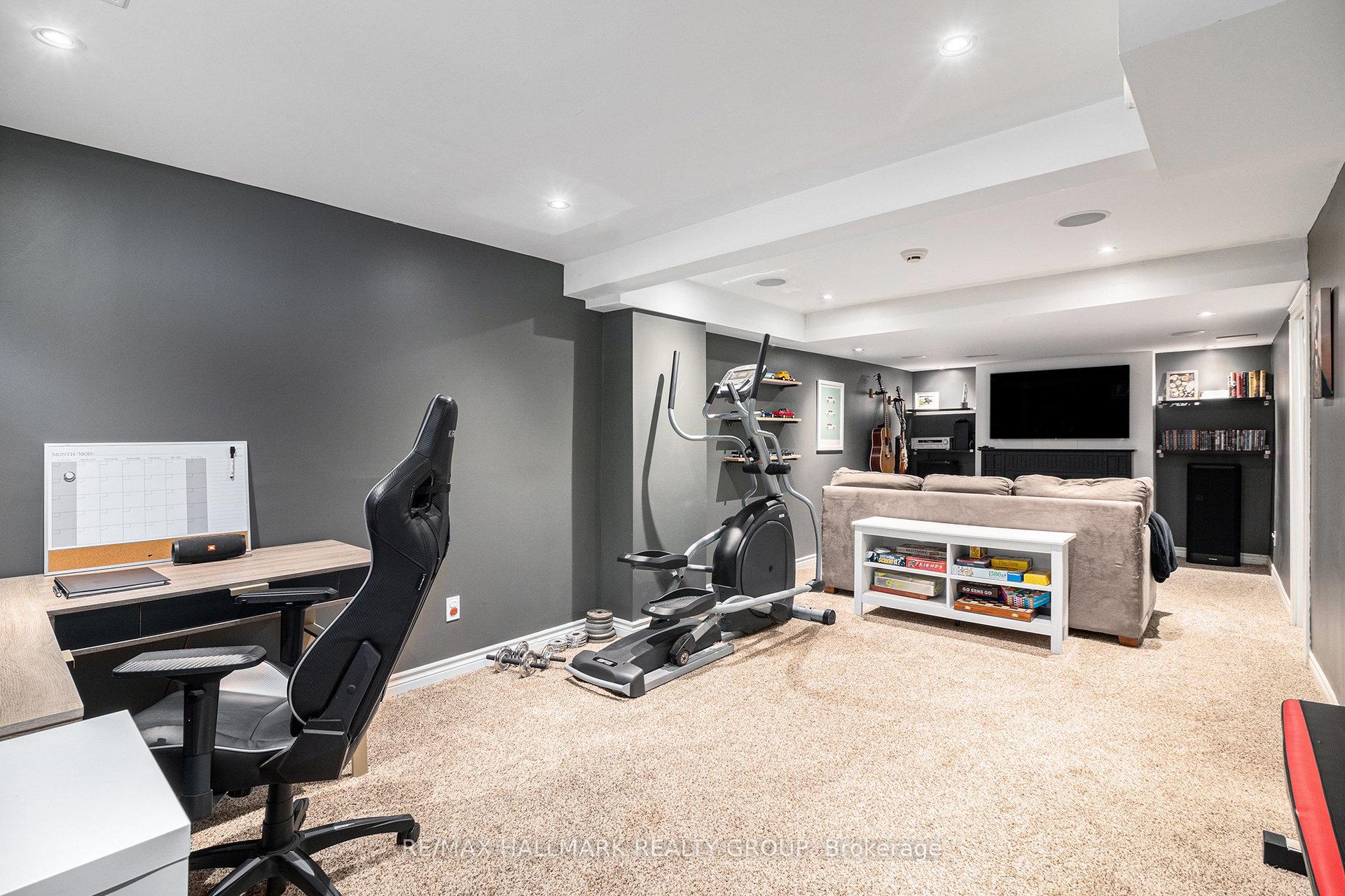Photo 12 of 1847 Brousseau Crescent, Ottawa, Chateauneuf — HOMEH